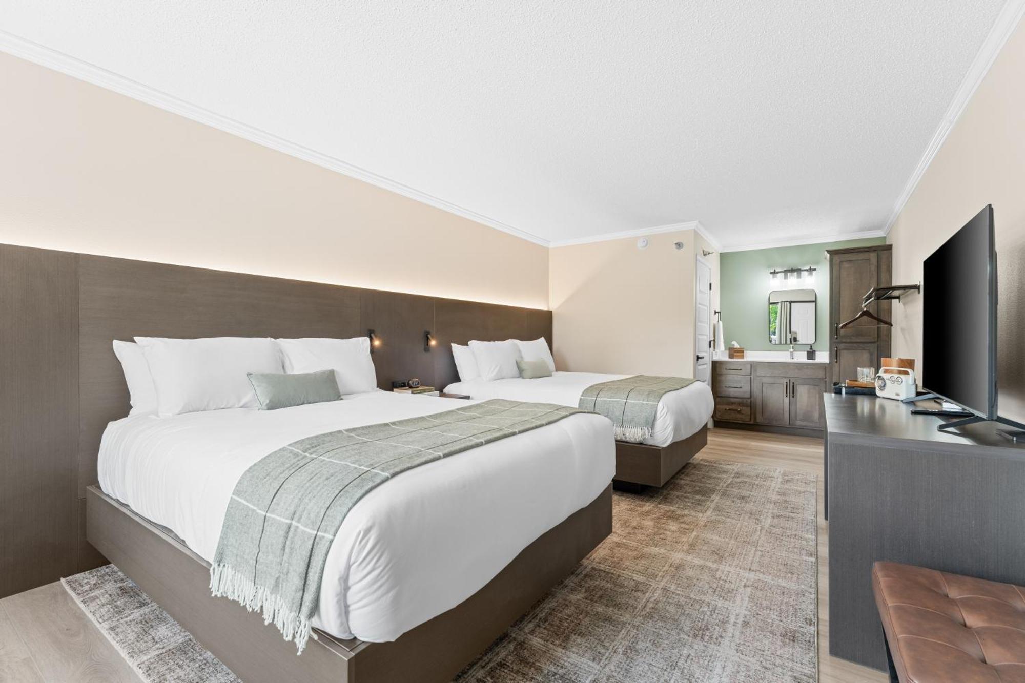 Double Room with Pool View