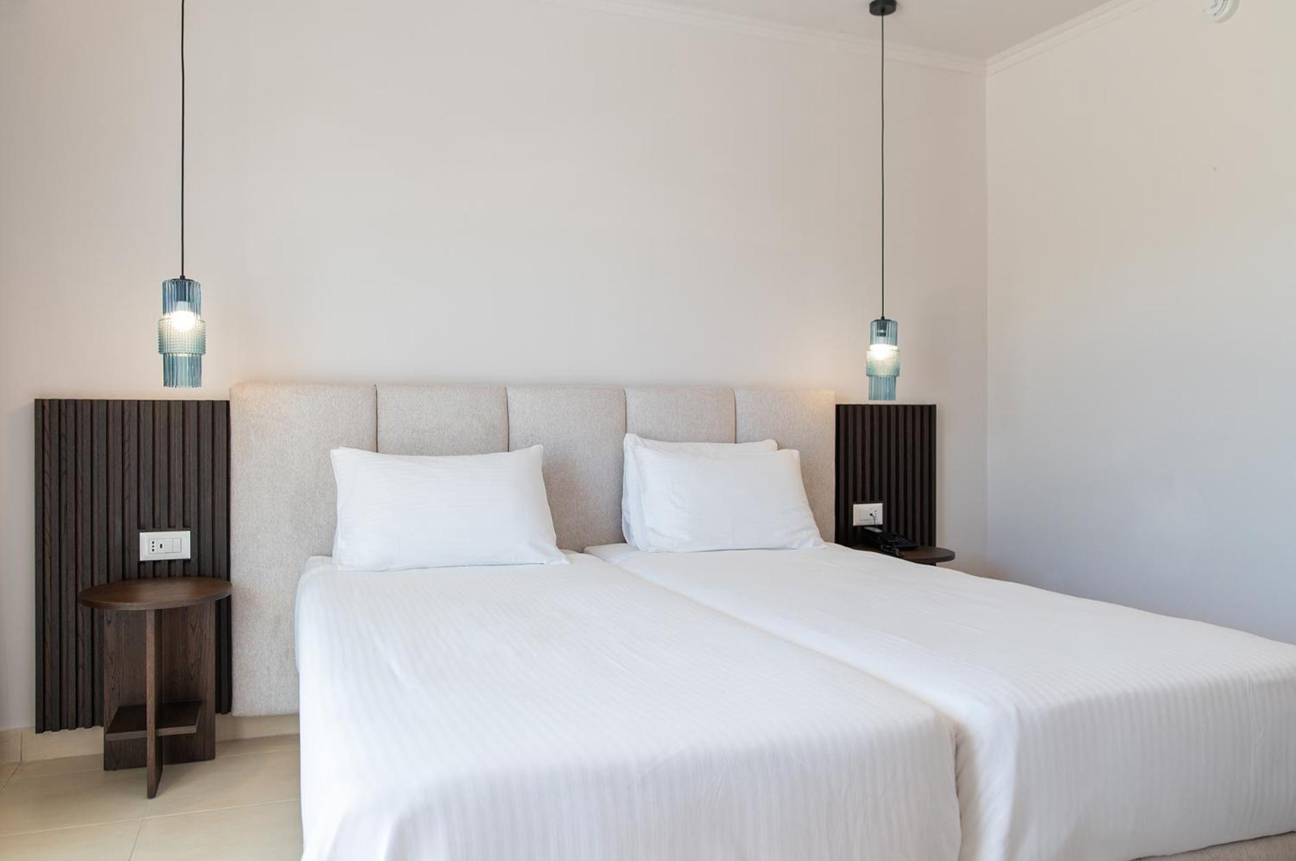 Junior Suite,1695767569:JPEG