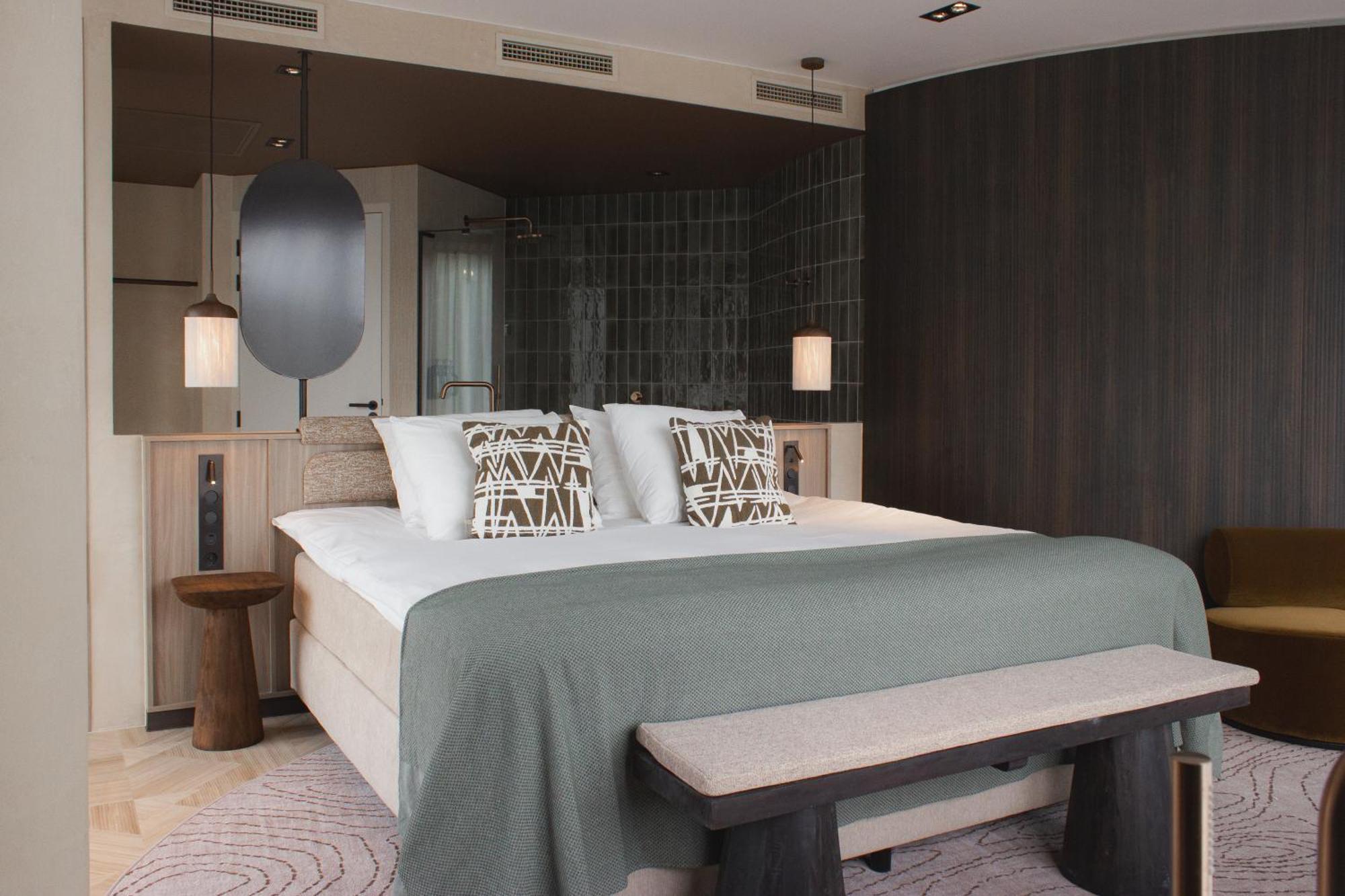 Royal Sauna Suite Spa Access
