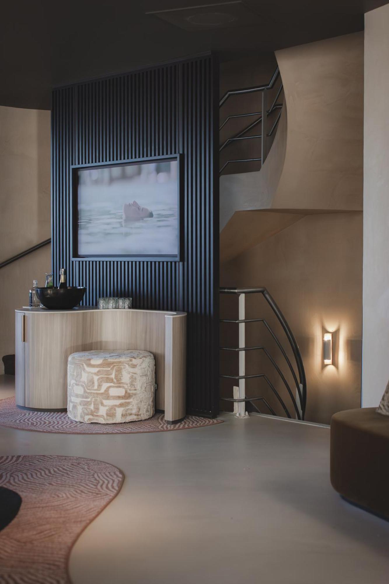 Comfort Room Spa Access