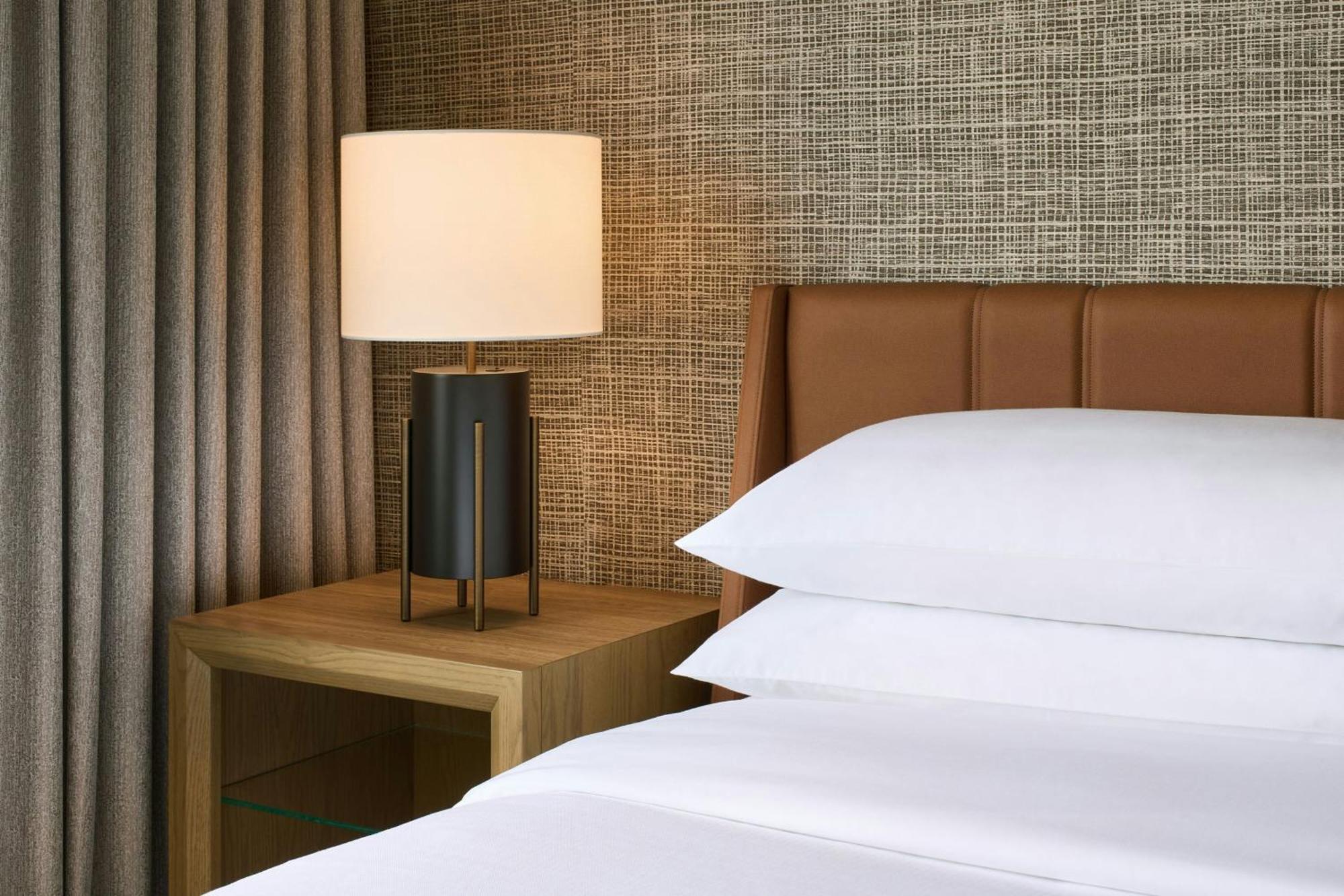 One-Bedroom King Suite - Club Level