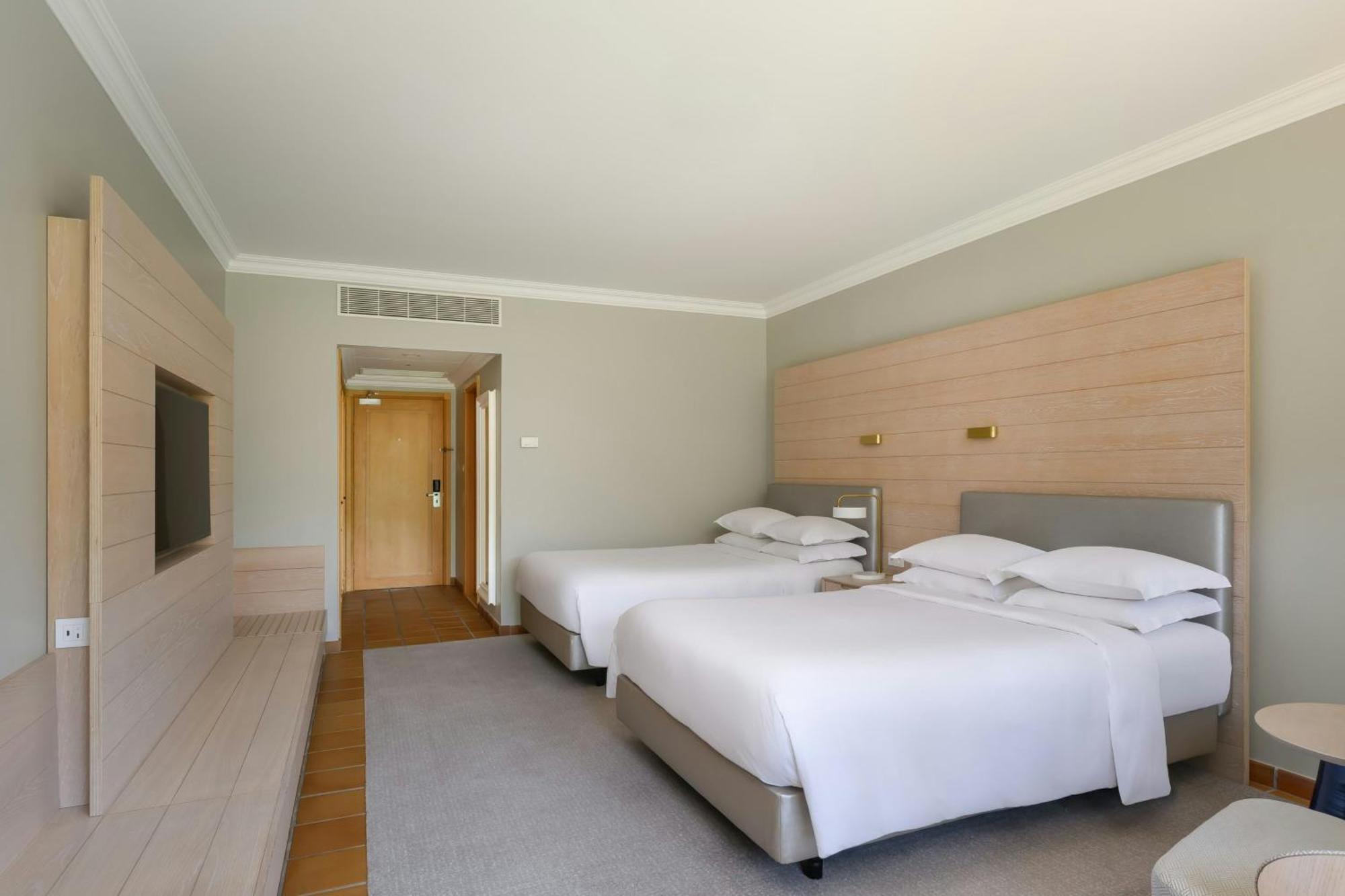 Double Room 2 Double Beds Garden View
