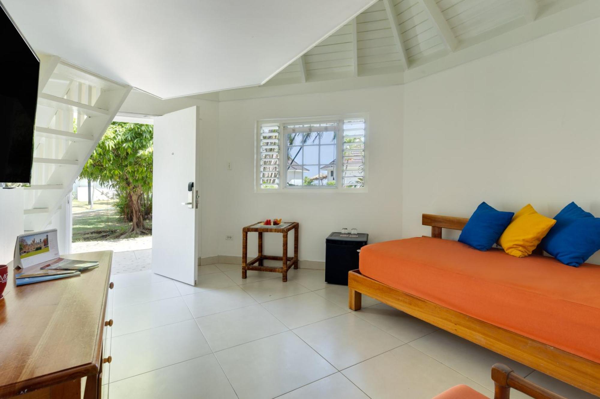 Garden View Family Cottage