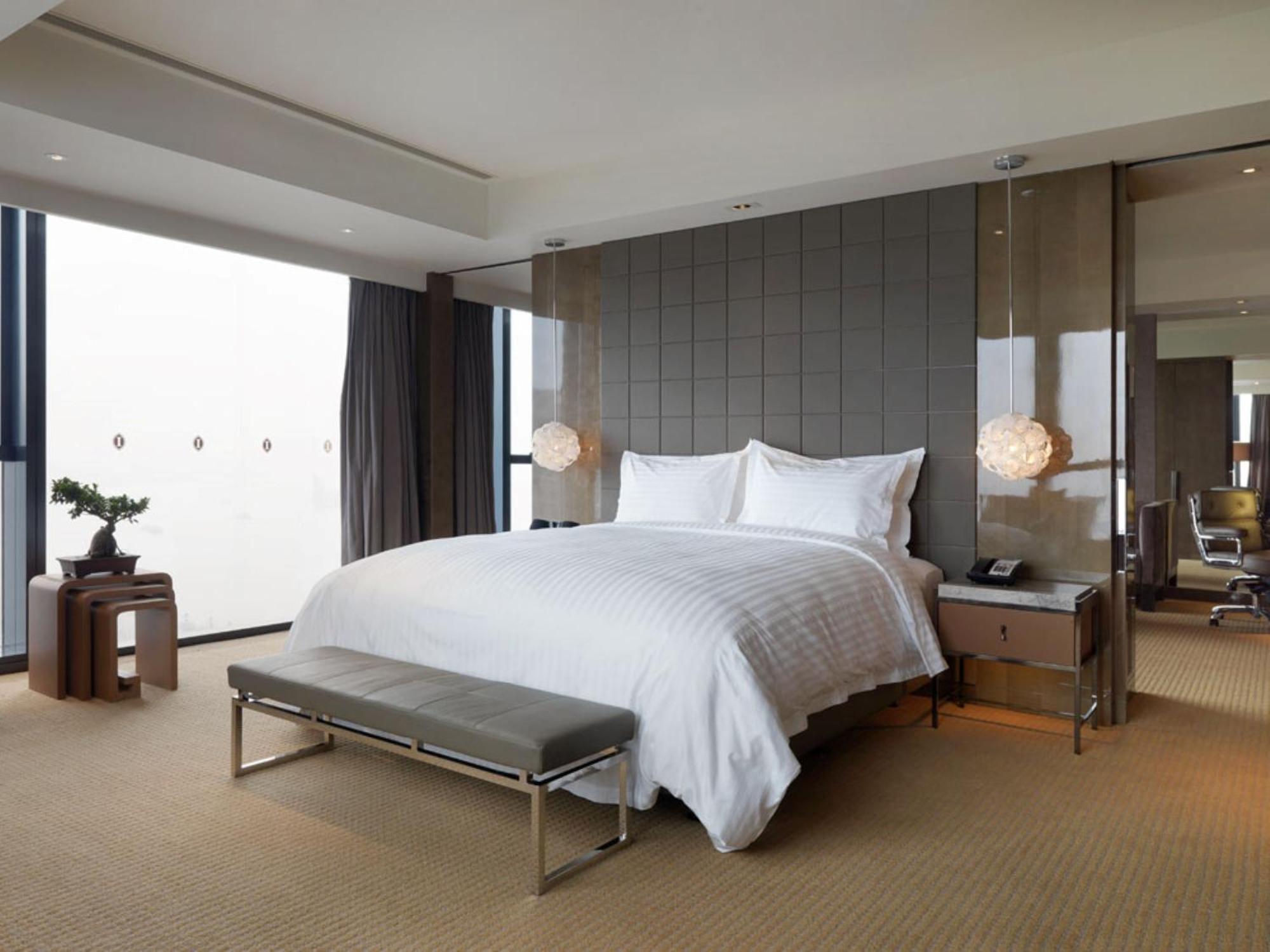 Executive King Suite,1676744141:JPEG