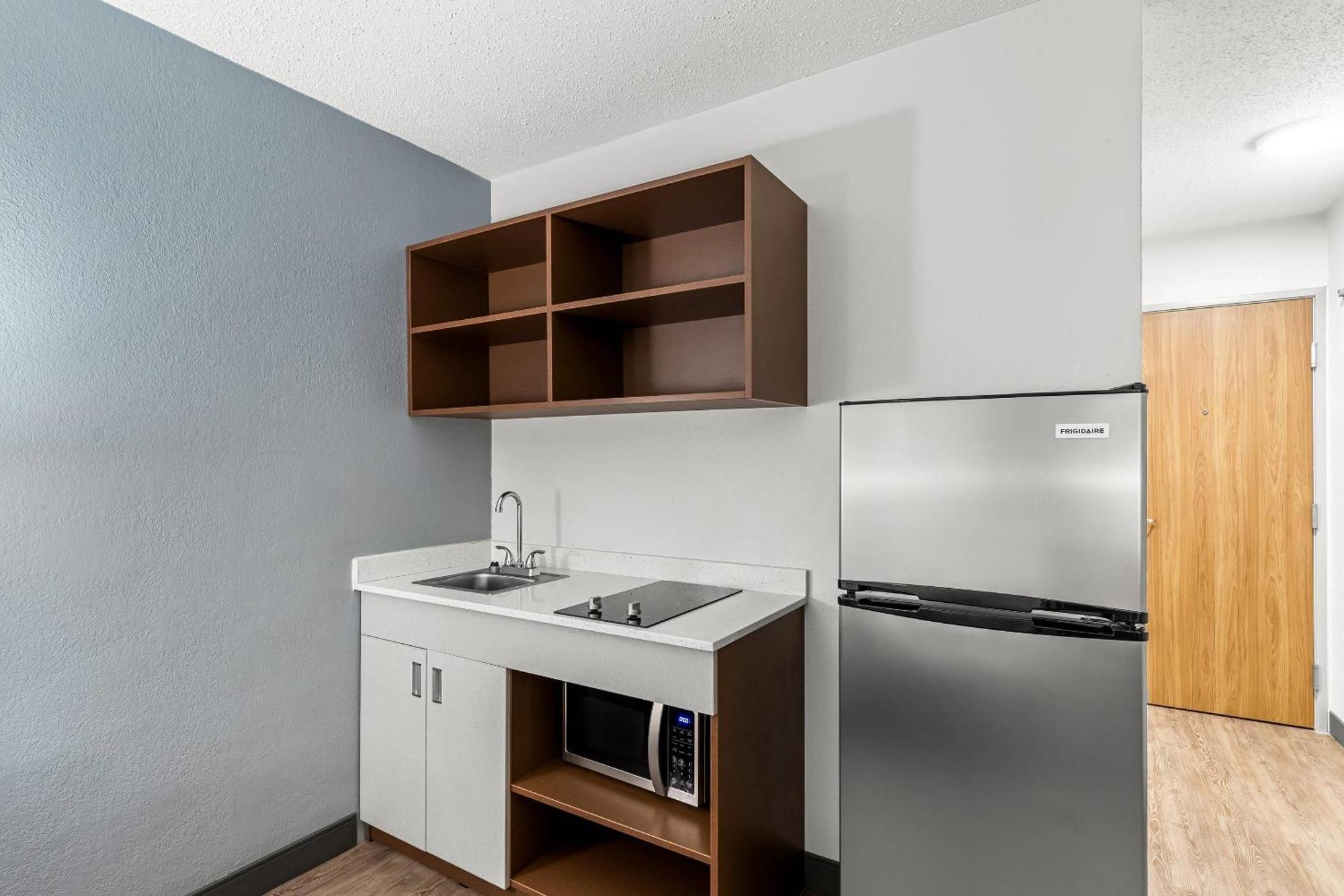 King Room with Kitchenette - Smoking