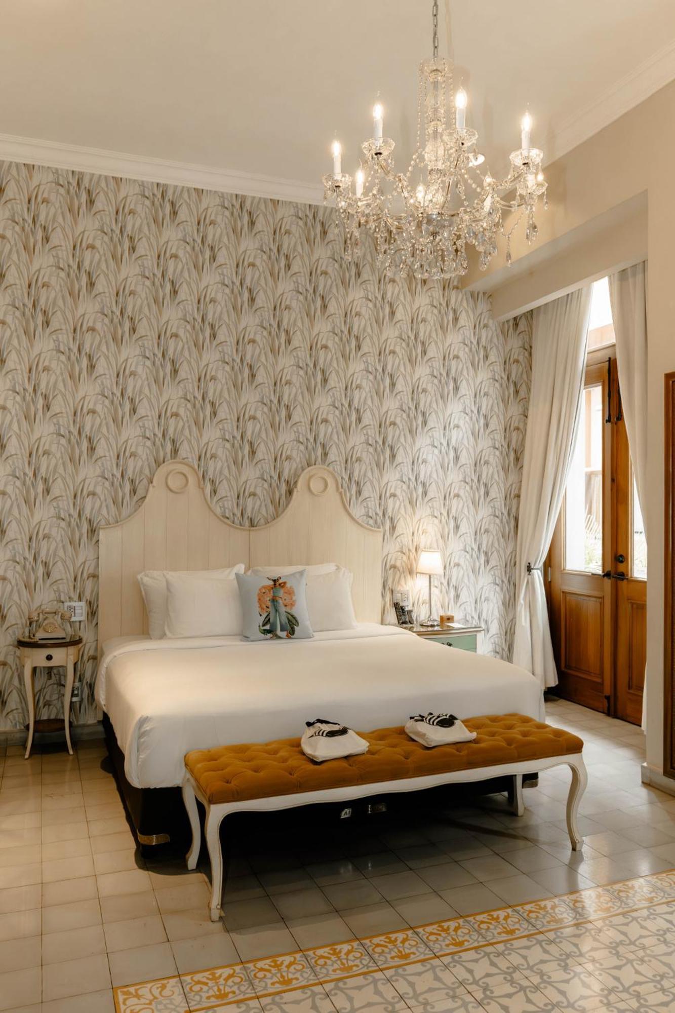 San Felipe Junior Suite