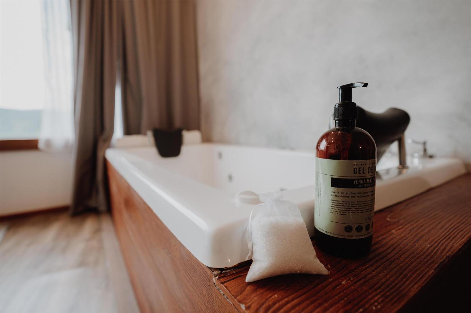 King Suite with Spa Bath
