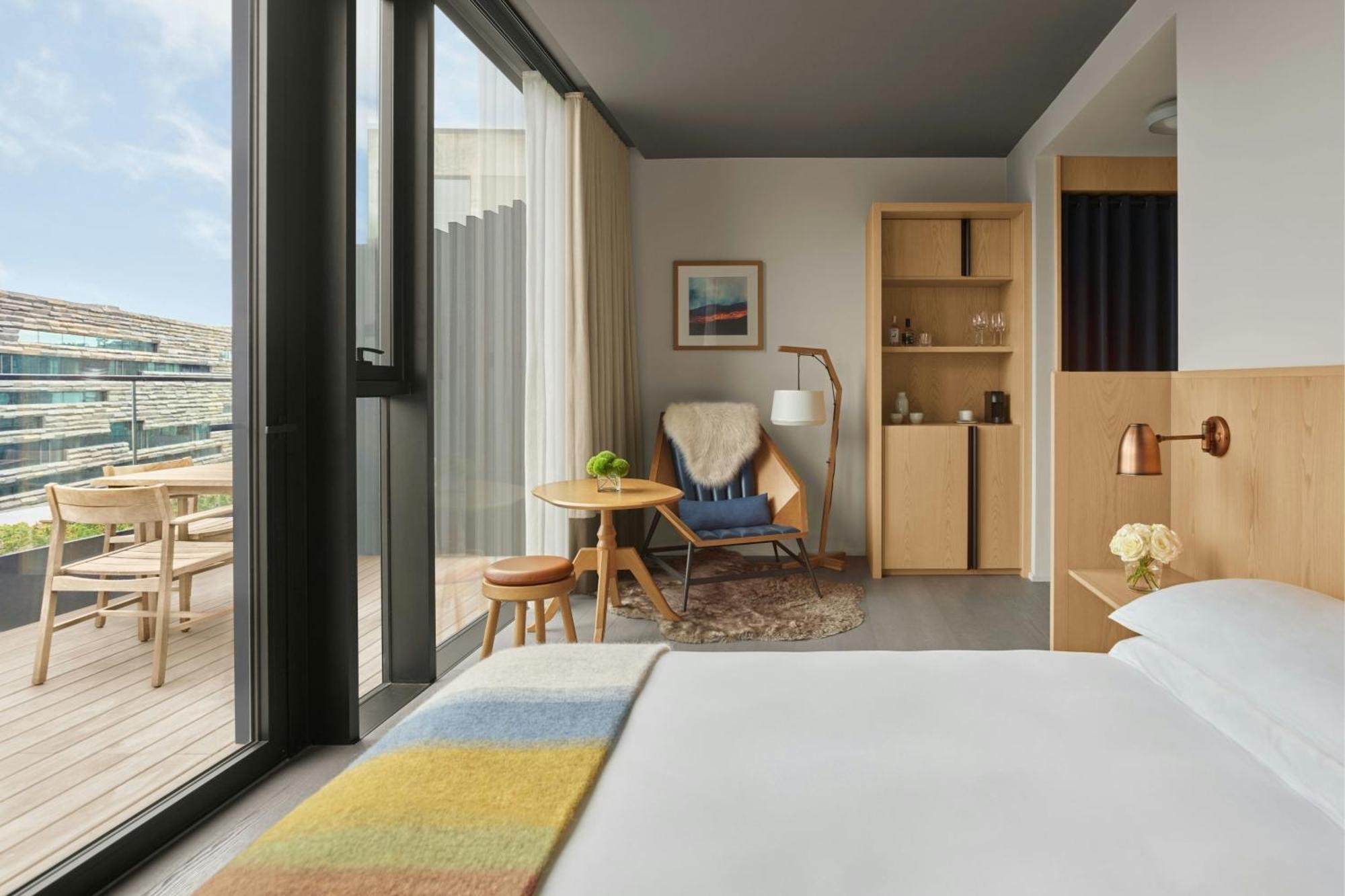 King Room Terrace City View High Floor