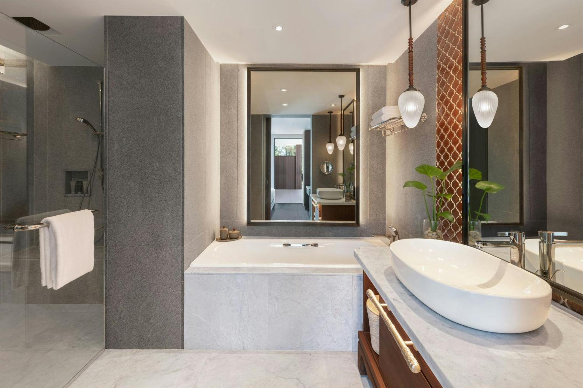One-Bedroom Deluxe Apartment with Garden View and Balcony