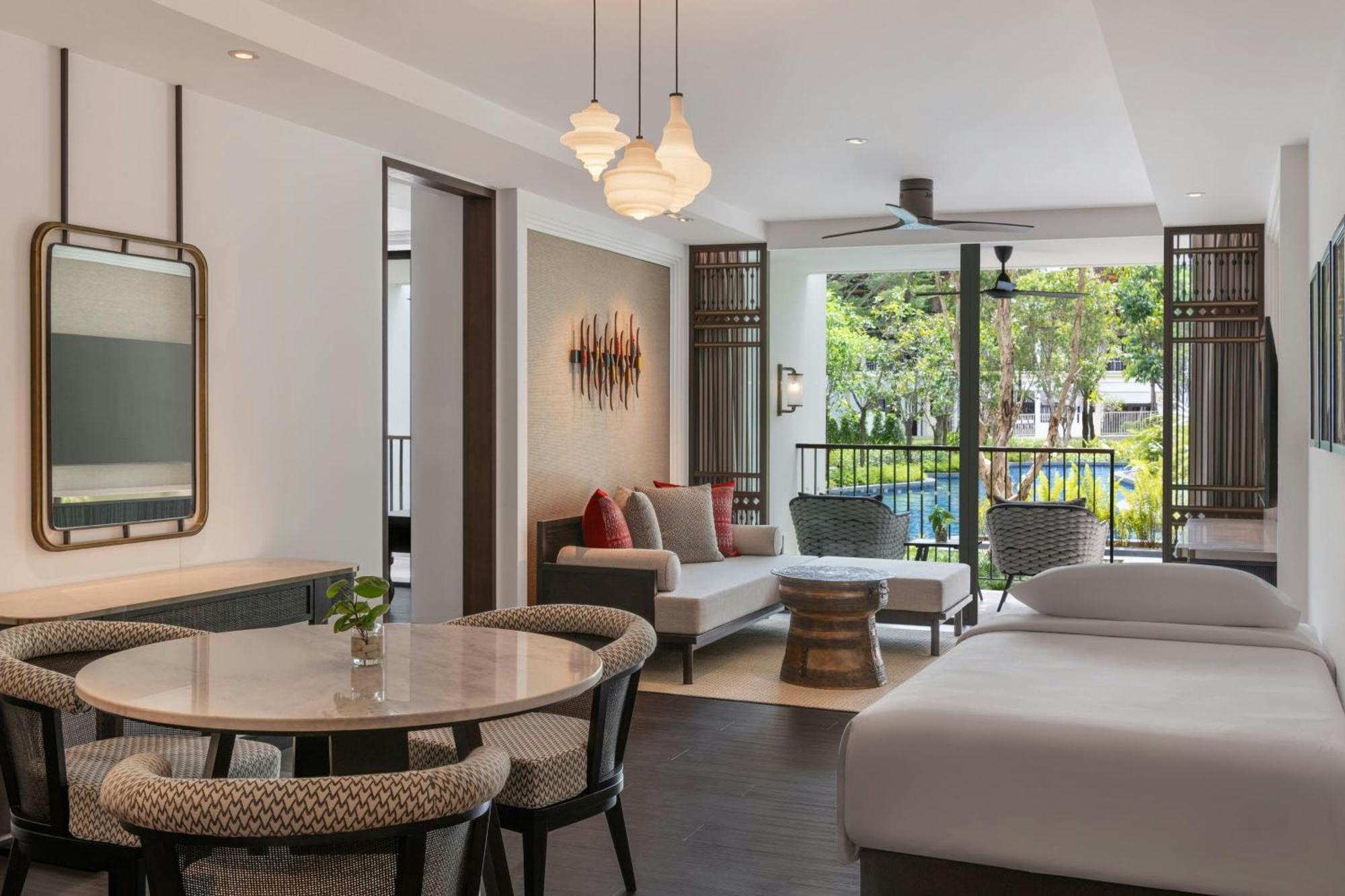 Two-Bedroom Apartment with One King Bed and Two Twin Beds
