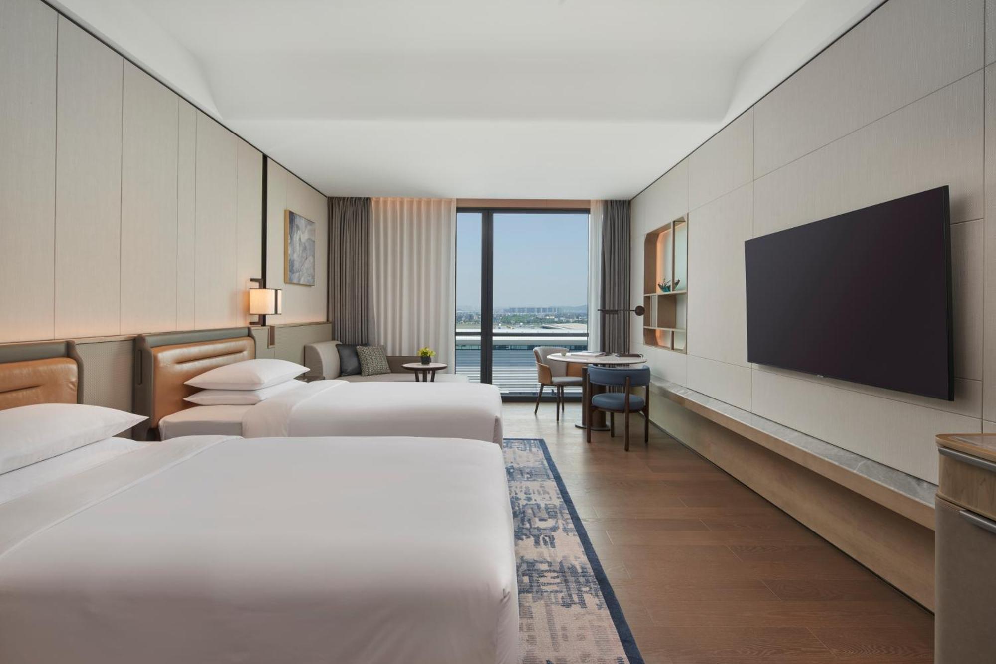 Twin Room with Airport View