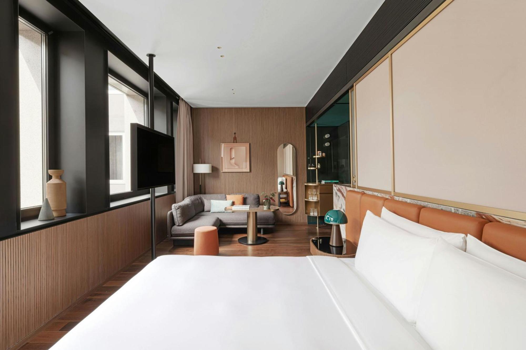 Junior King Suite