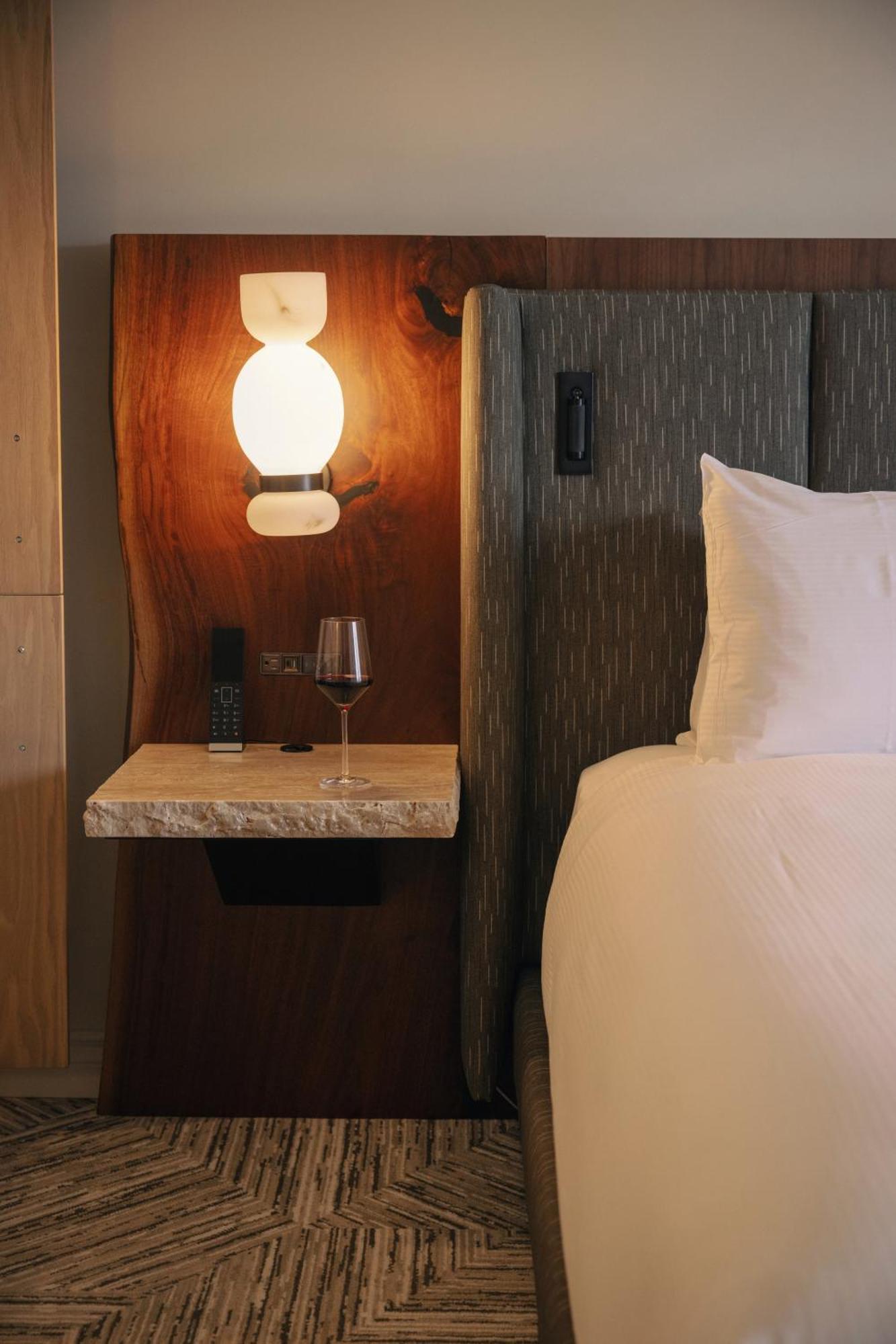 Wellness Studio King Suite with Peak View and Private Terrace