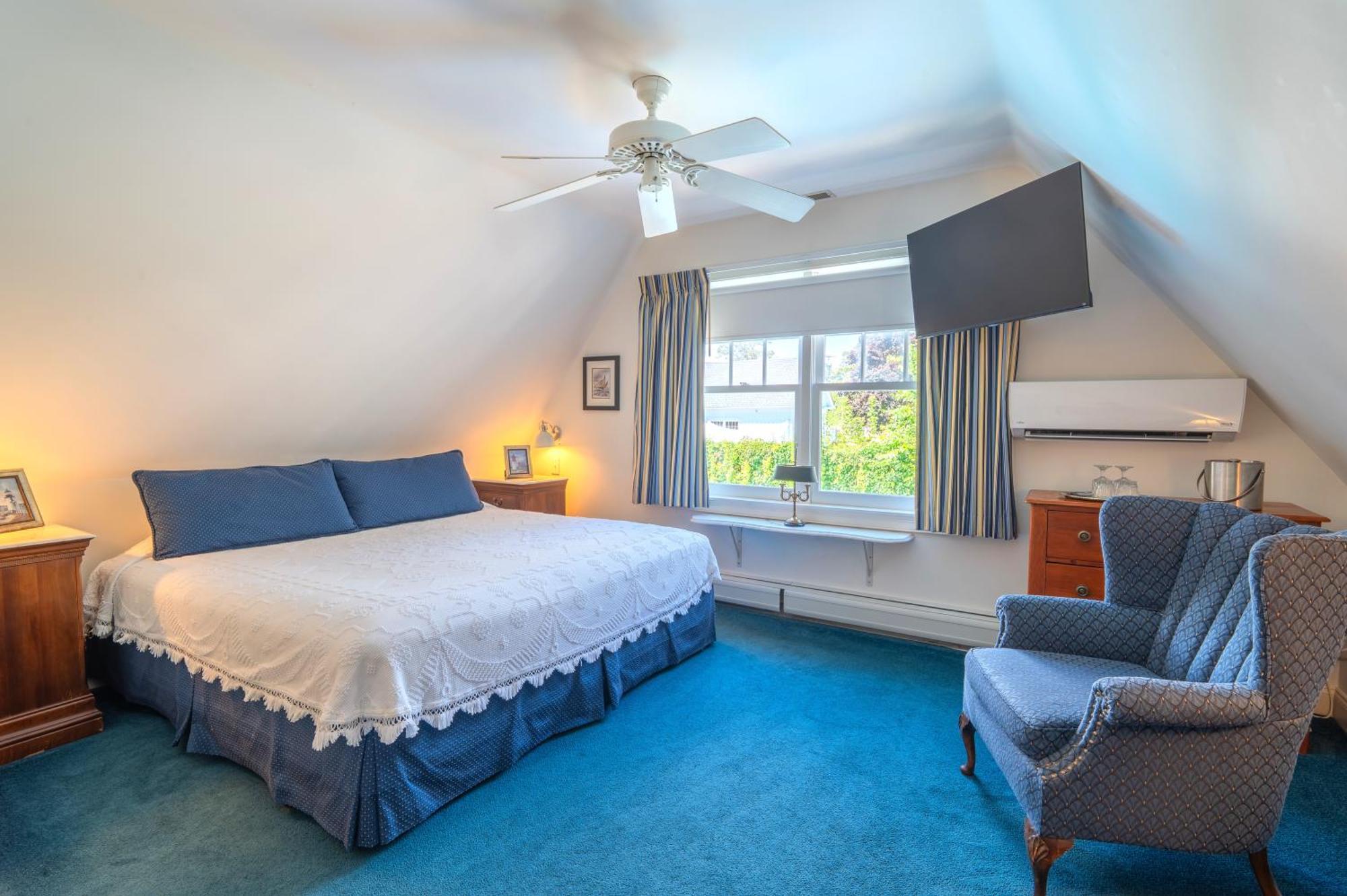 King Room - Winstead Inn
