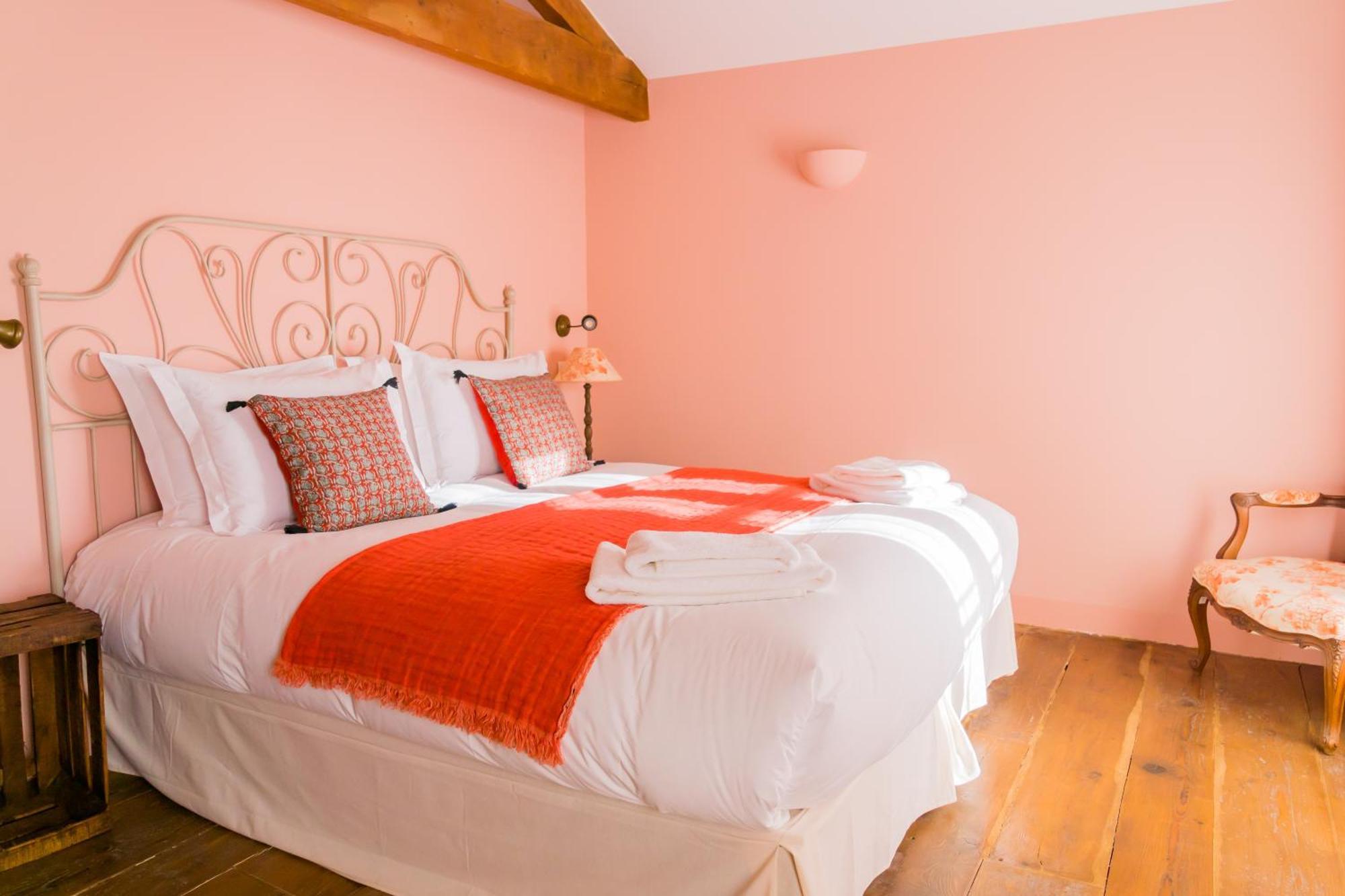 Standard Double Room,1703597402:JPEG