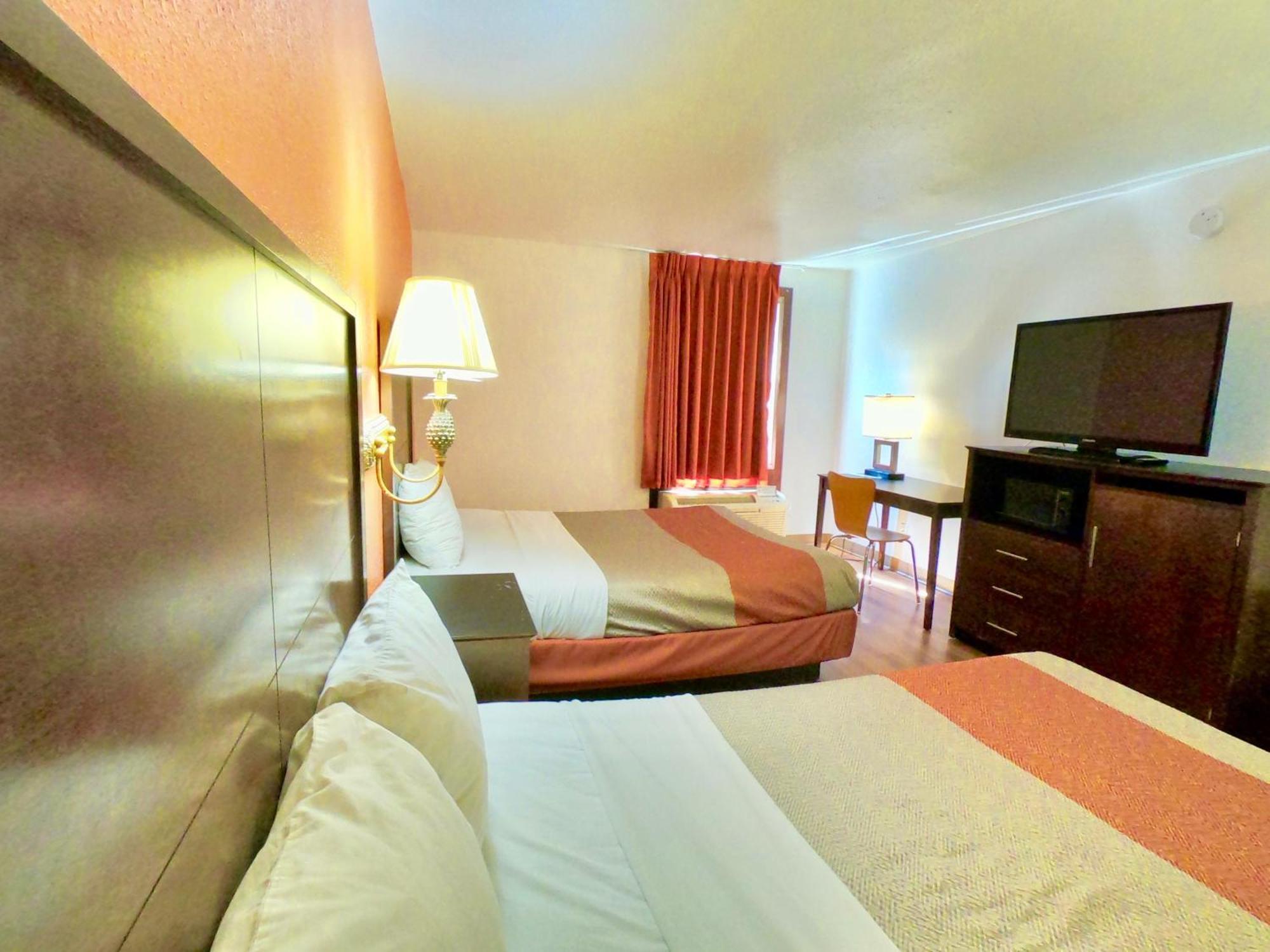 Deluxe Queen Room Two Queen Beds Non-Smoking