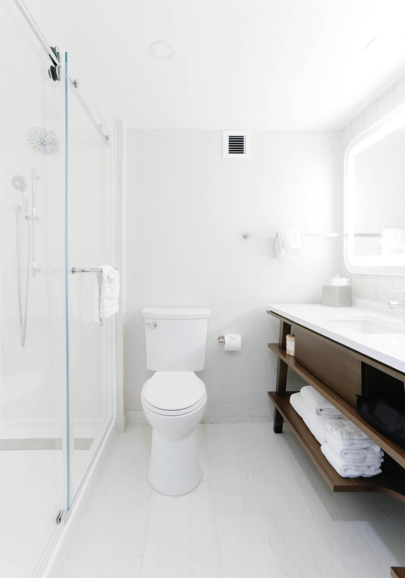 Standard Room E