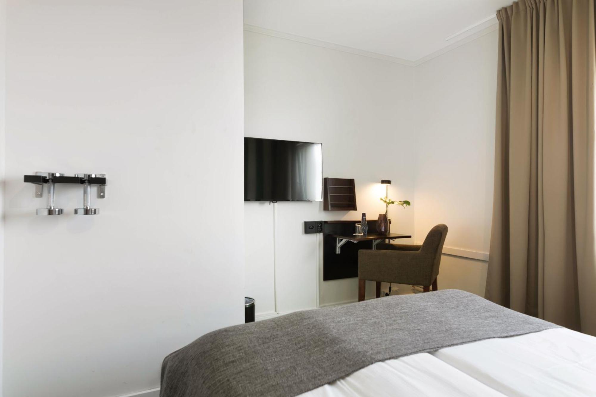 Classic Twin Room