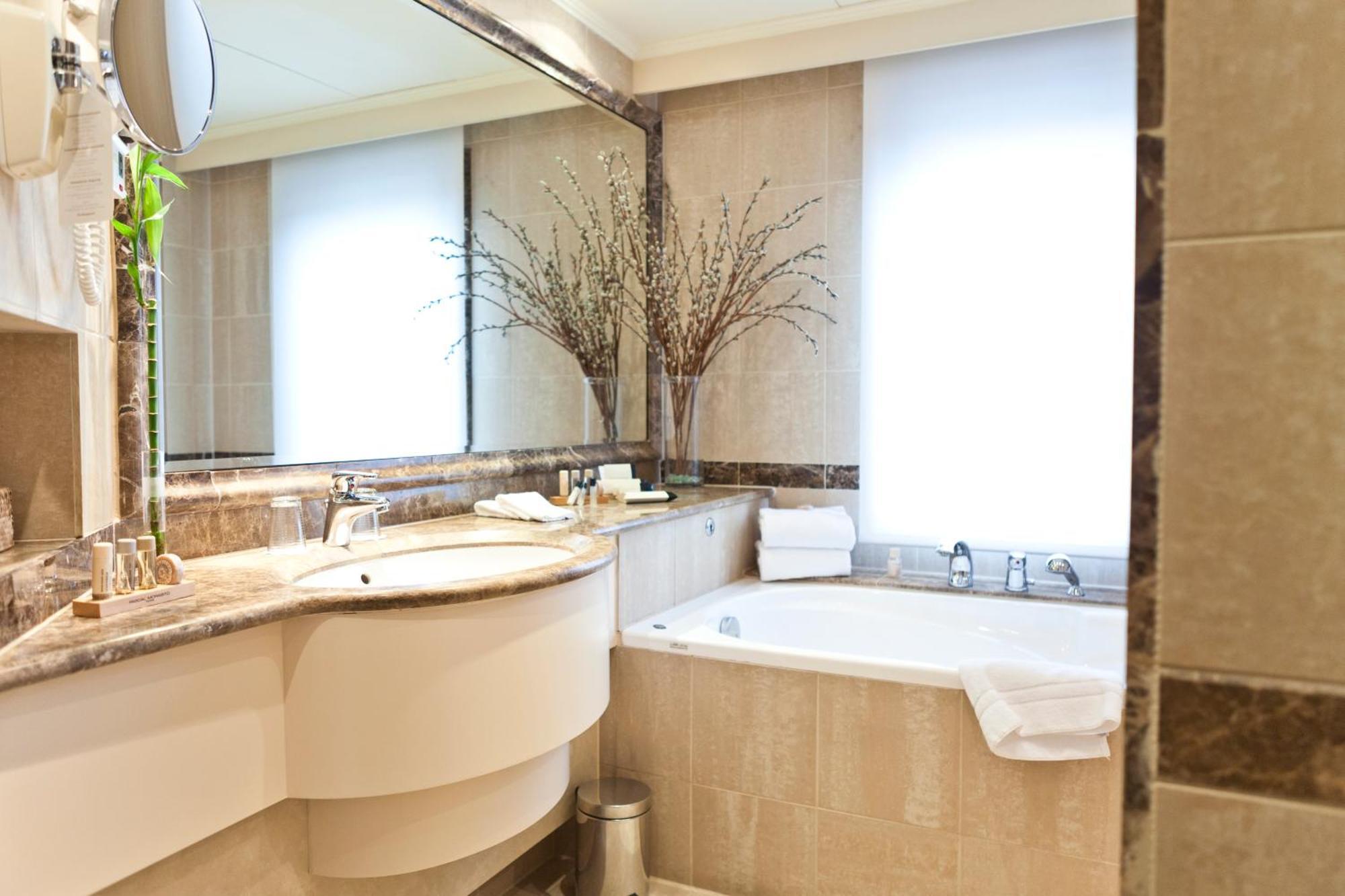 Ambassador Suite