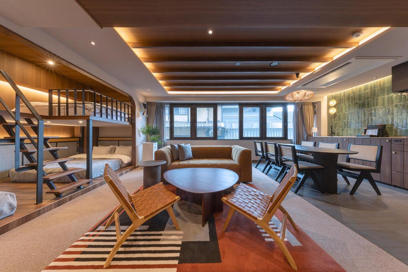 Apartment Suite - 2nd Floor