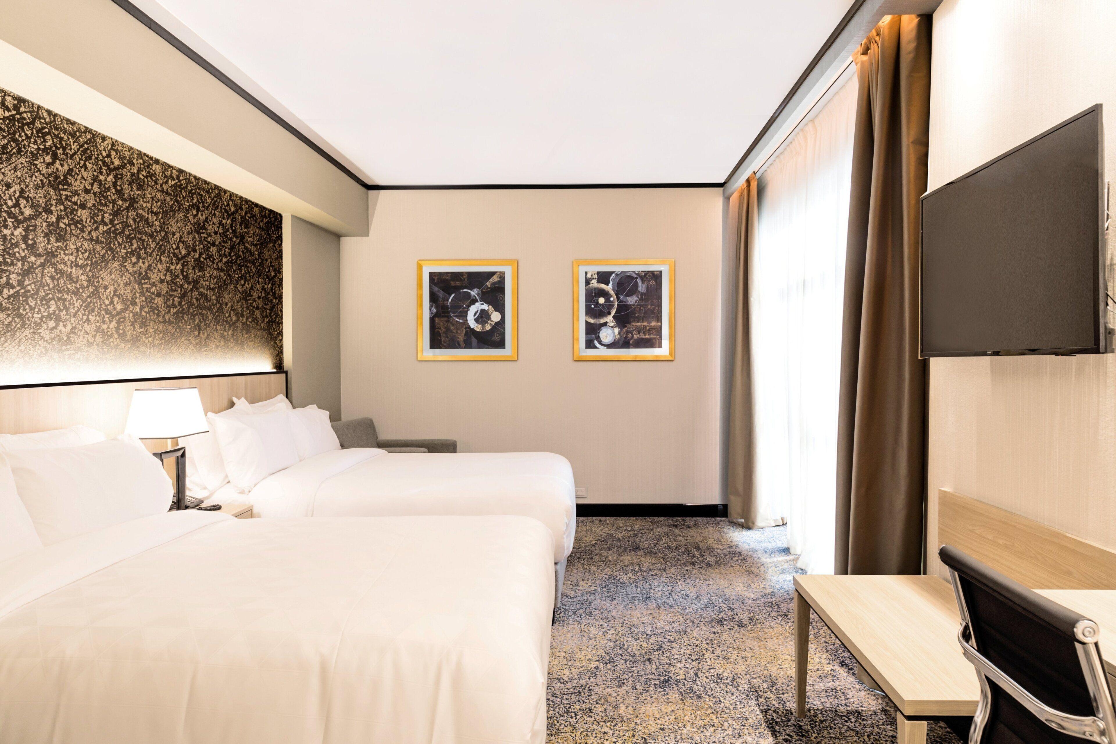 Queen Room with Two Queen Beds - Executive Level - Non-Smoking