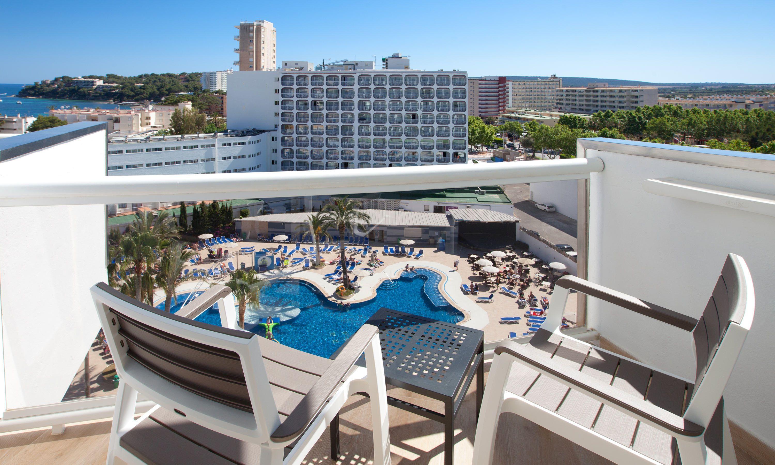Premium Twin Room Sea View