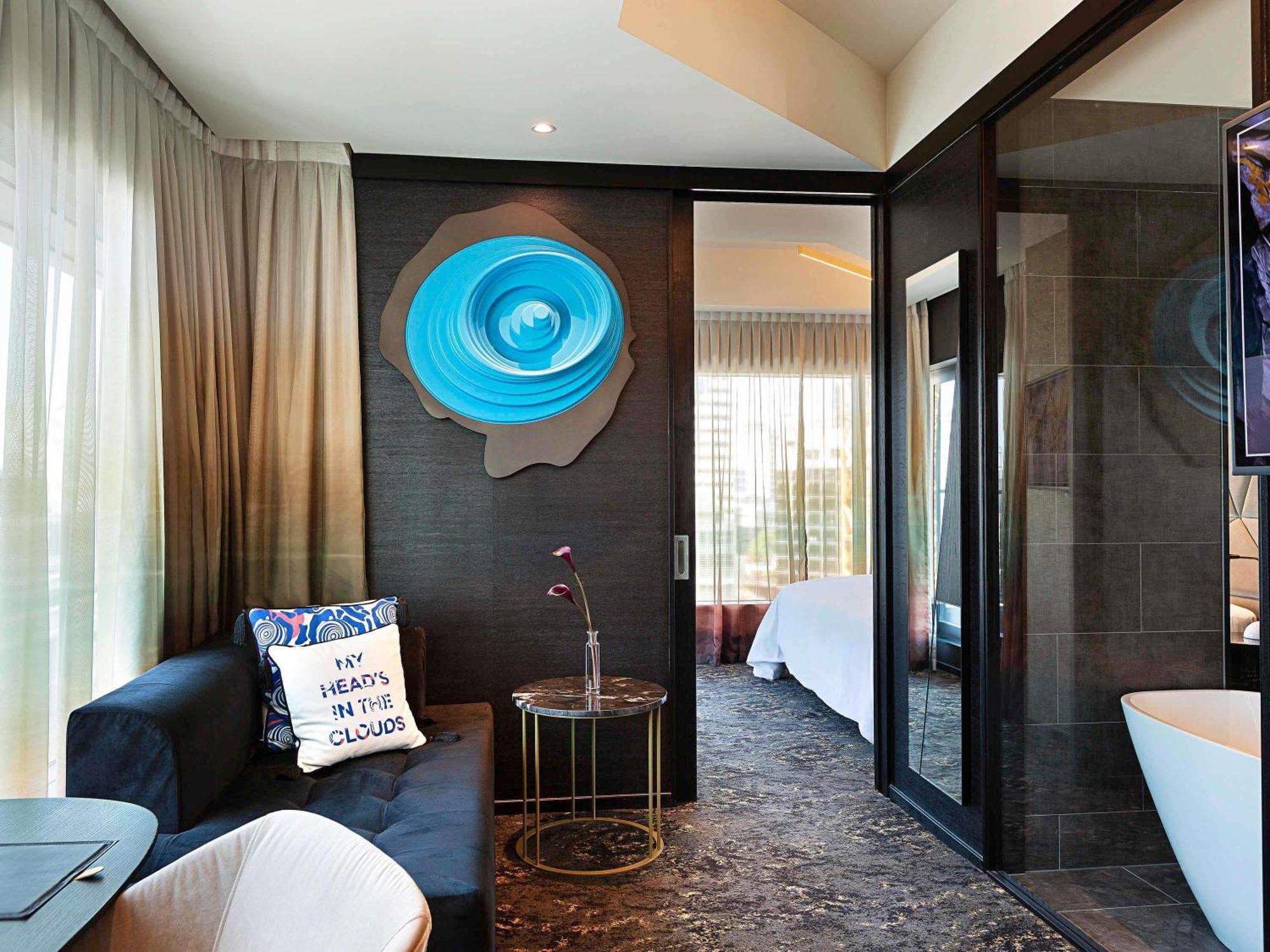 Loft King Suite Club Signature Access