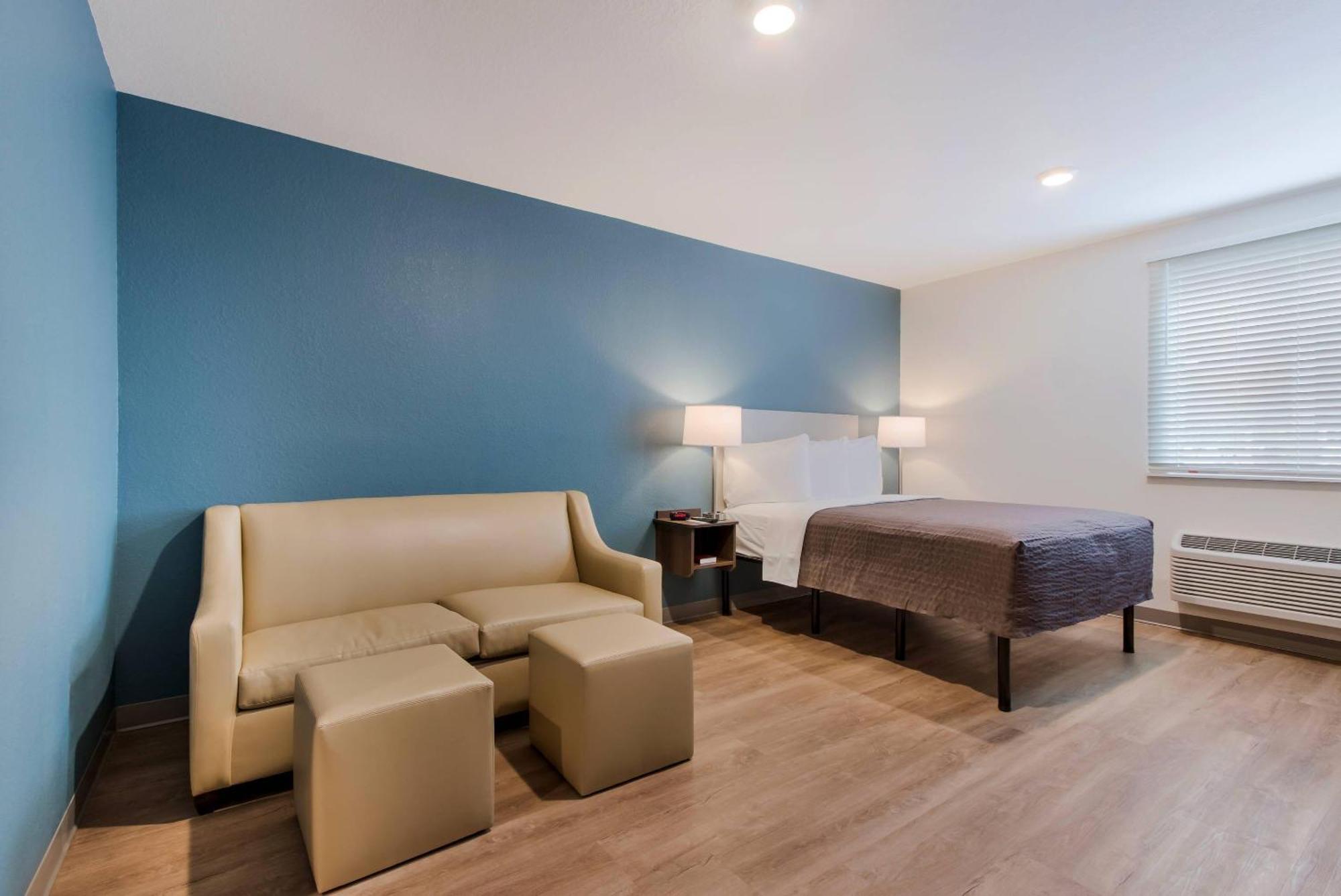 Queen Room with Sofa Bed - Disability Access/Non-Smoking