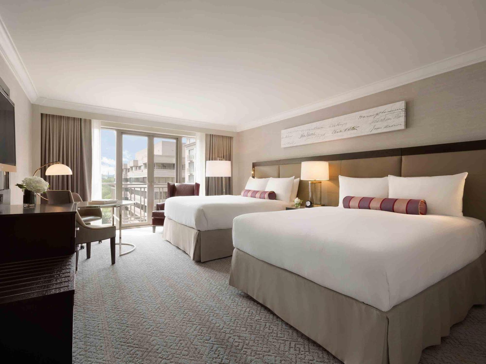 Deluxe Queen Room with Two Queen Beds