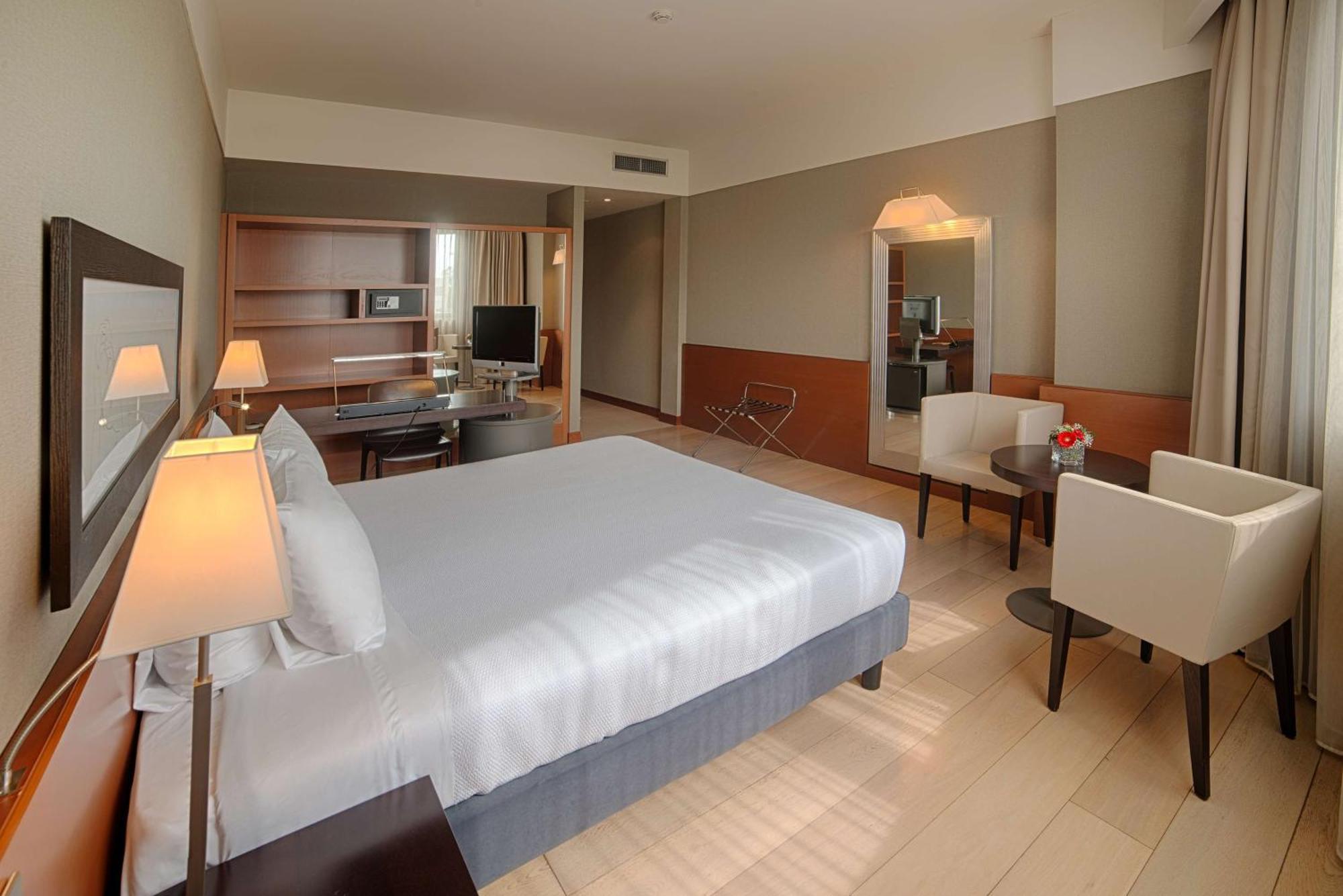 Standard Double or Twin Room,1716997203:JPEG