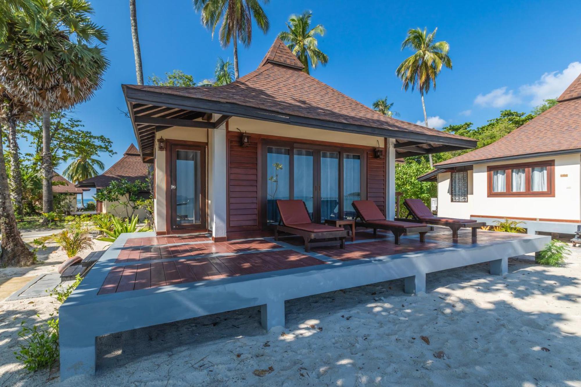 Deluxe Beachfront Family Villa 1st Row,1717041175:JPEG