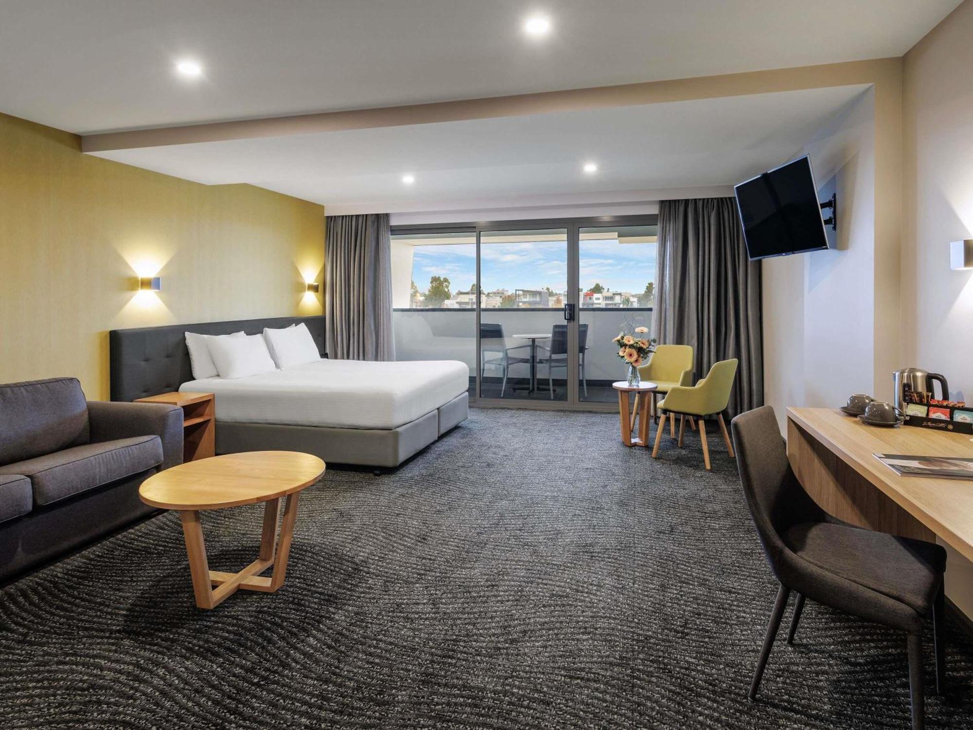Superior King Room
