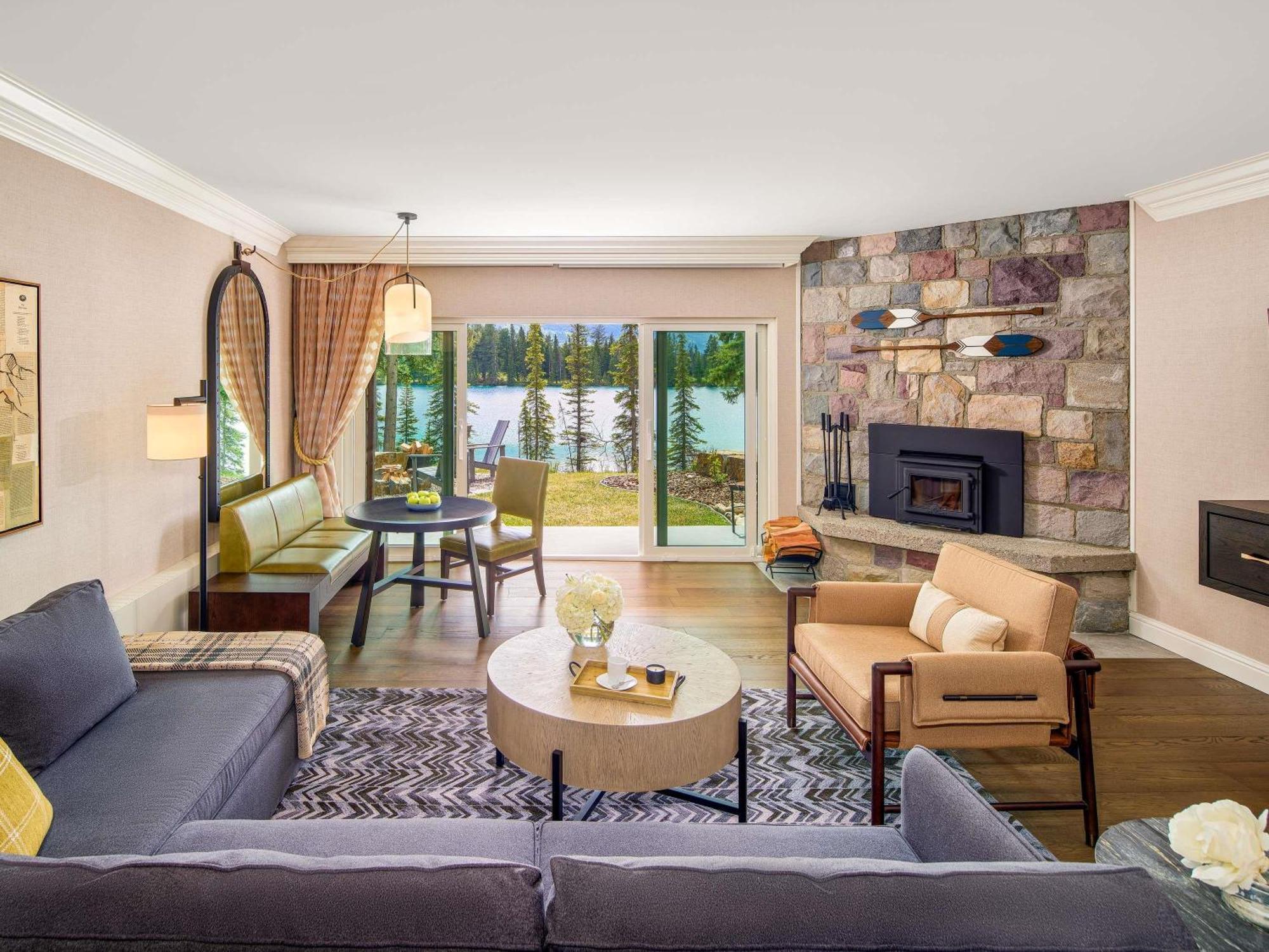 Luxury Lakefront King Suite Livining Room Balcony Partial Lake View,1771759654:JPEG