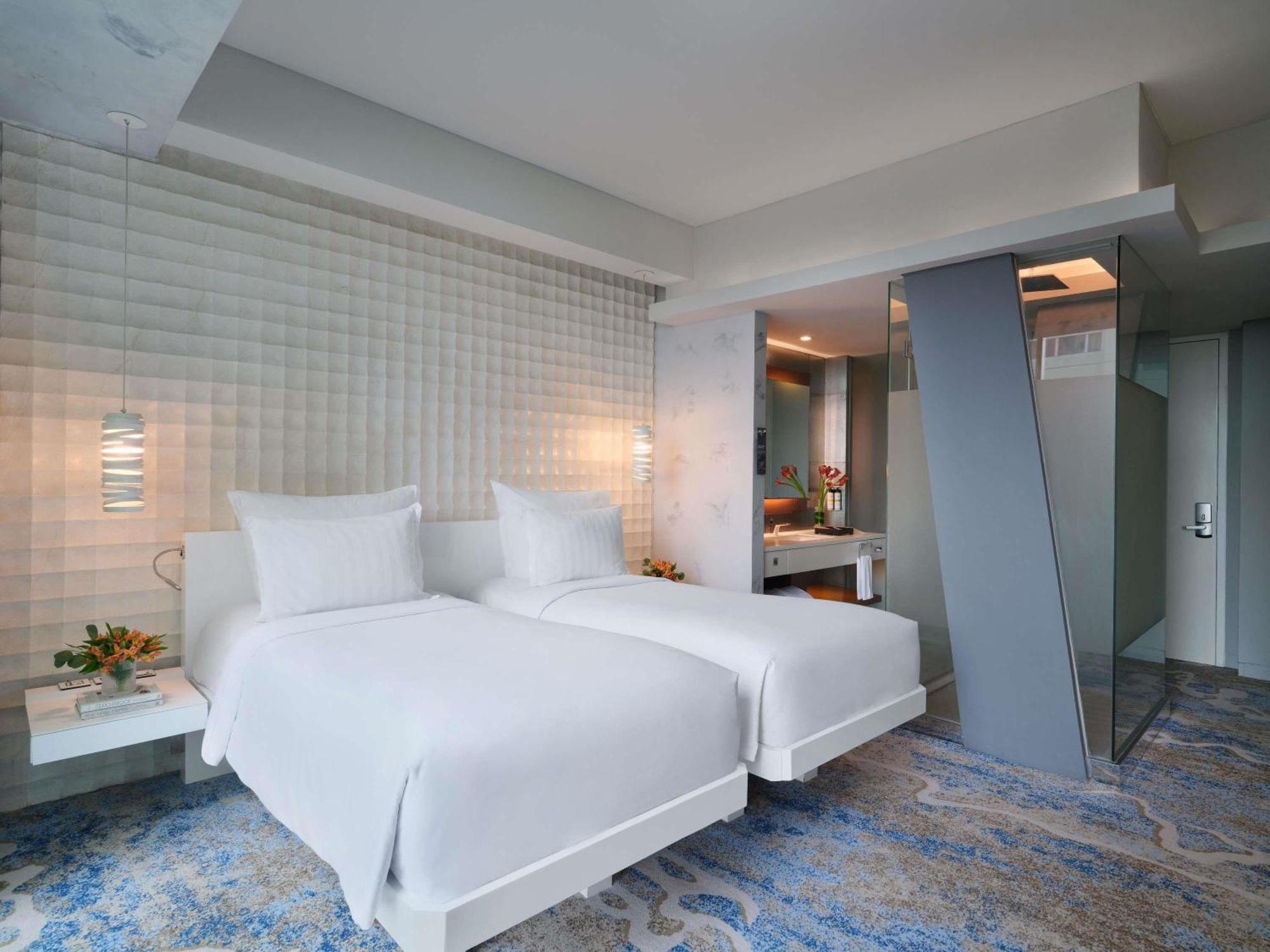 Deluxe Room with Two Single Beds