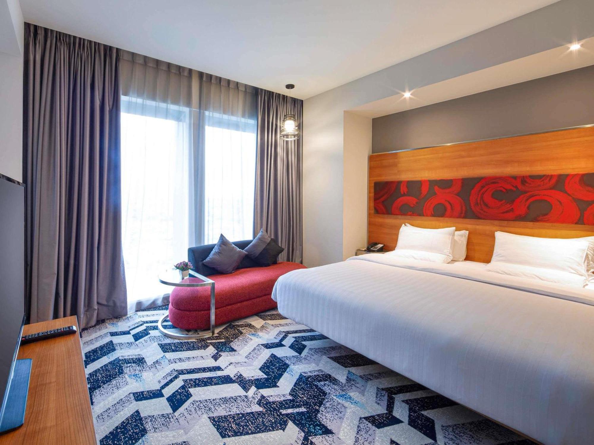 Junior King Suite