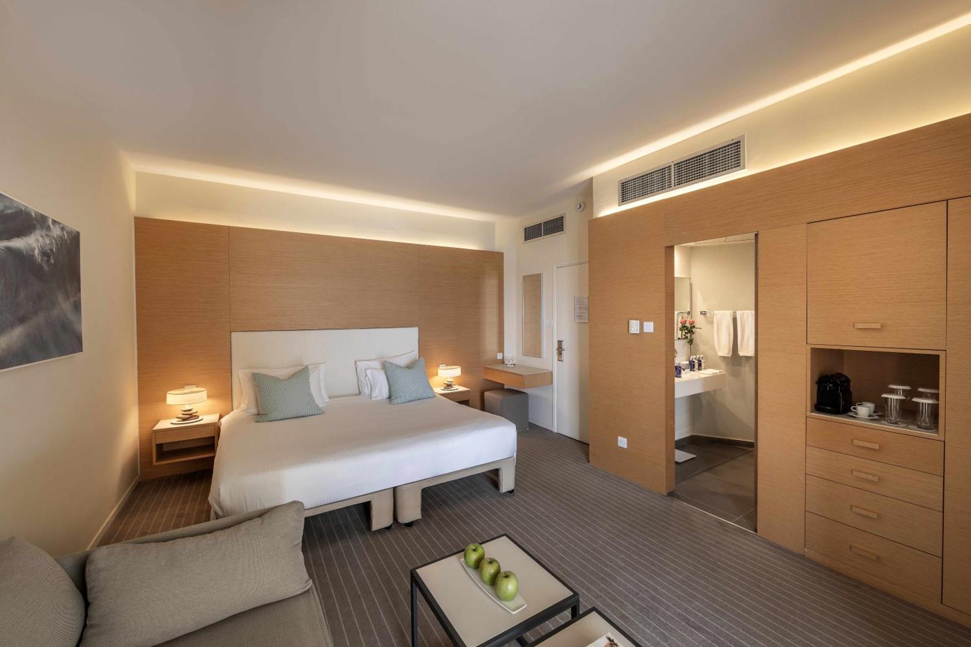 Deluxe Dreibettzimmer
