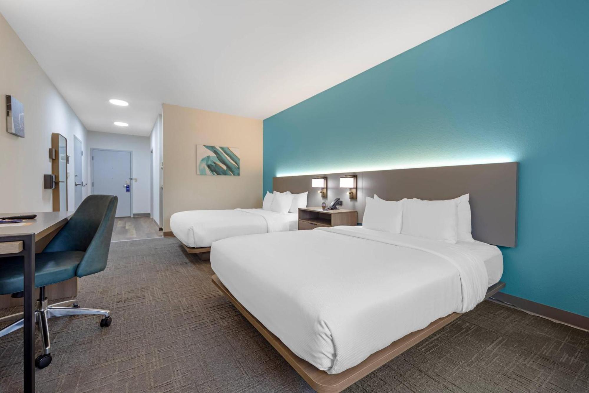 Suite with Two Queen Beds - Accessible/Non-Smoking