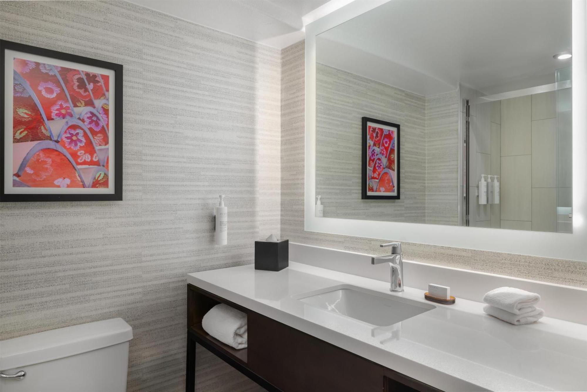 Double Suite with Two Double Beds - Non-Smoking