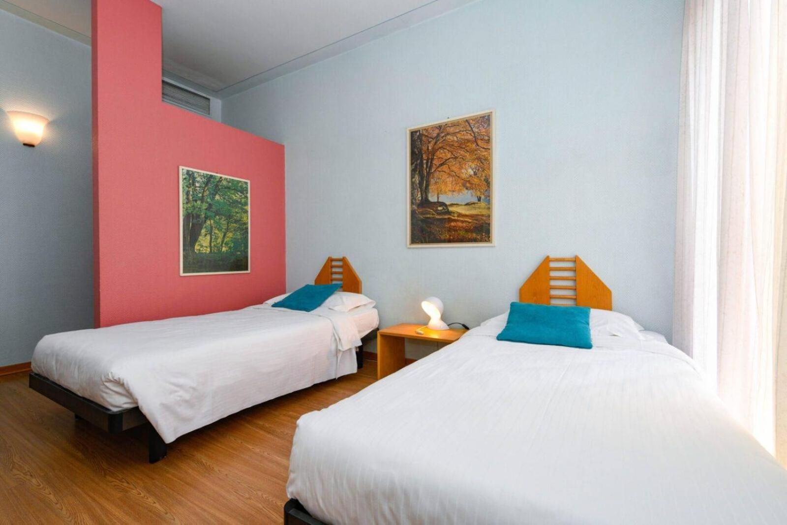 Twin Room,1731697263:JPEG
