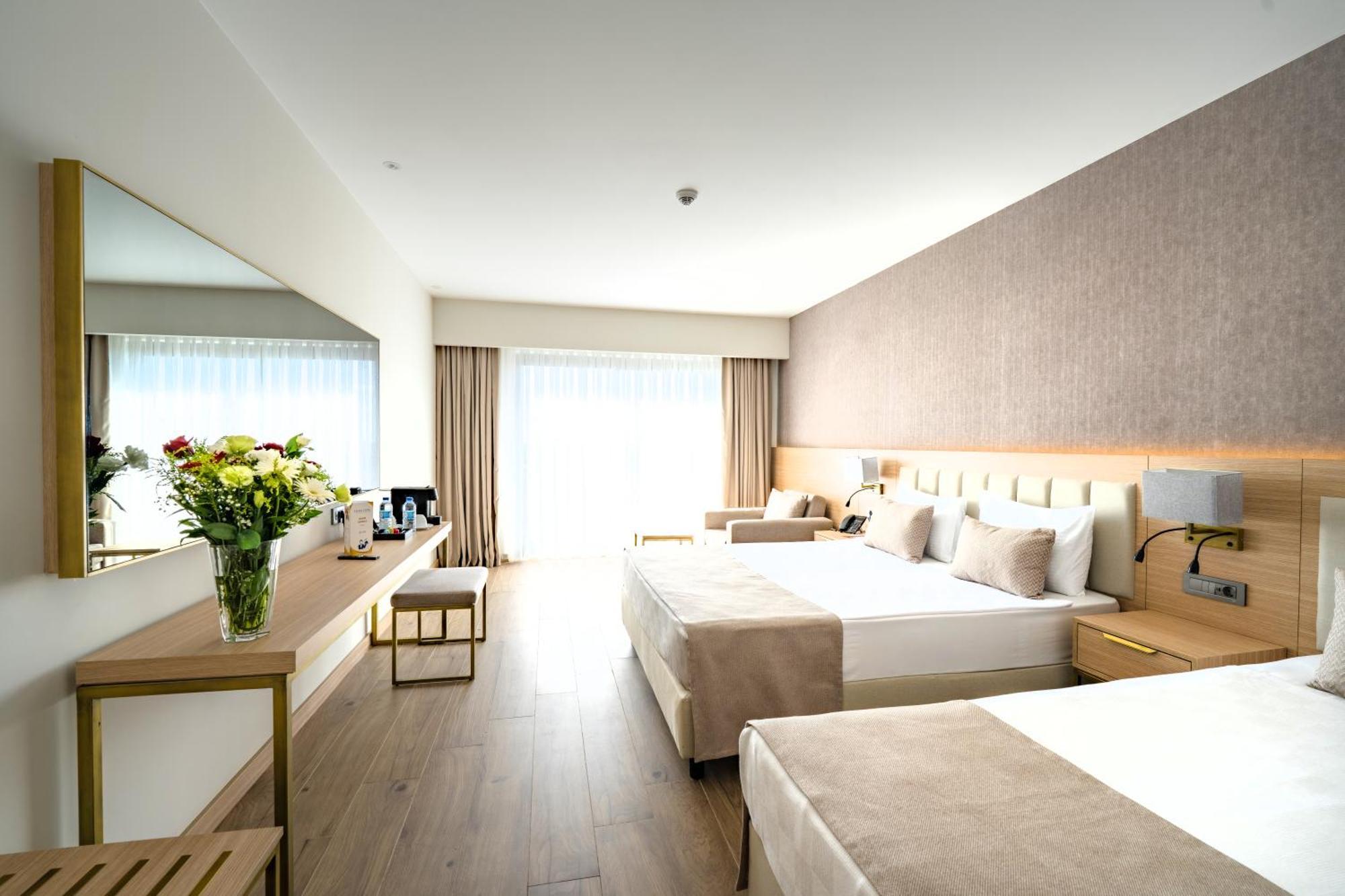 Deluxe Triple Room,1735368957:JPEG