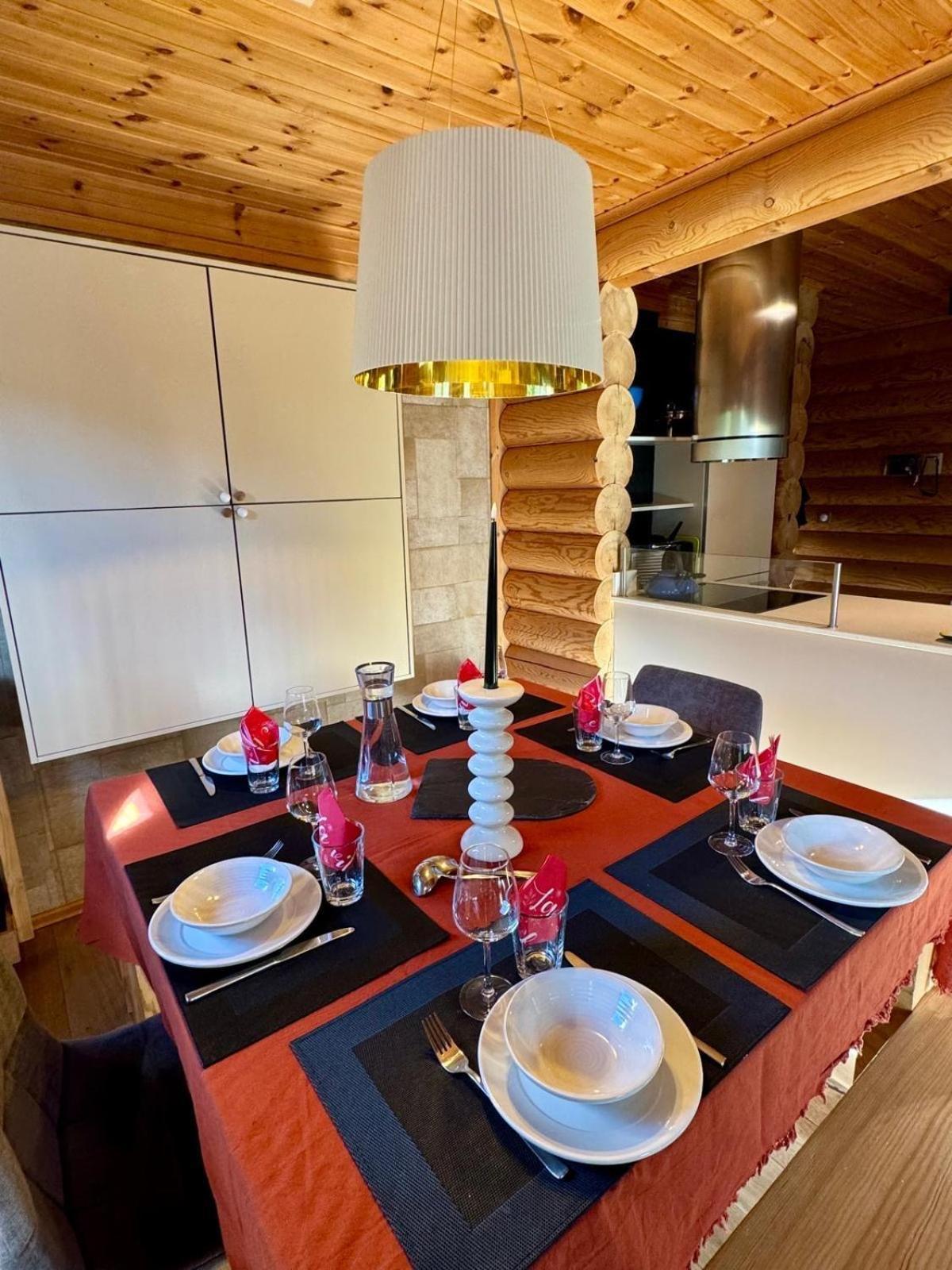 Three-Bedroom Apartment - High Floor