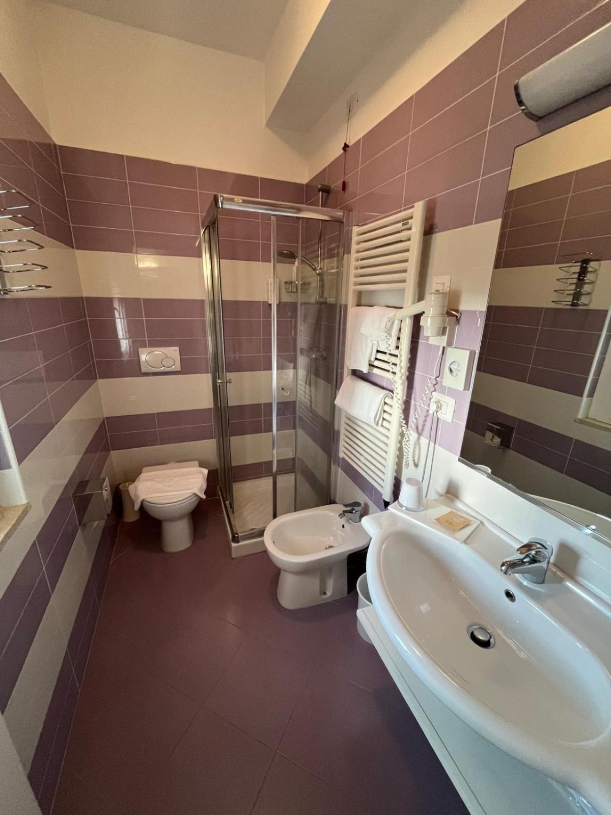 Small Double Room,1739407151:JPEG
