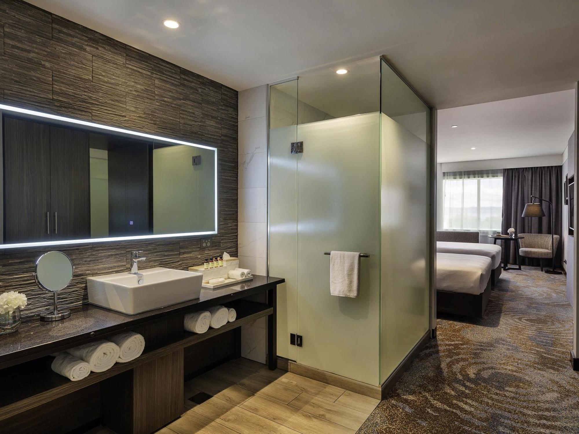 Superior Queen Room Two Queen Beds City View
