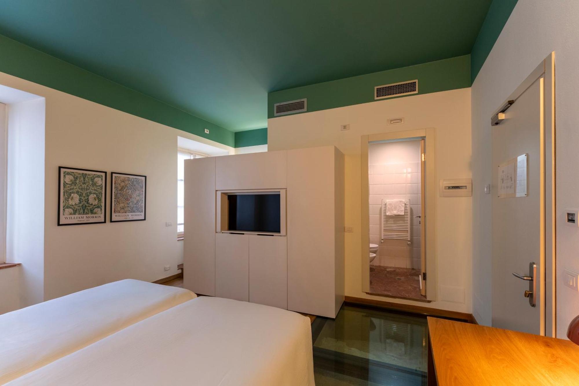 Comfort Twin Room