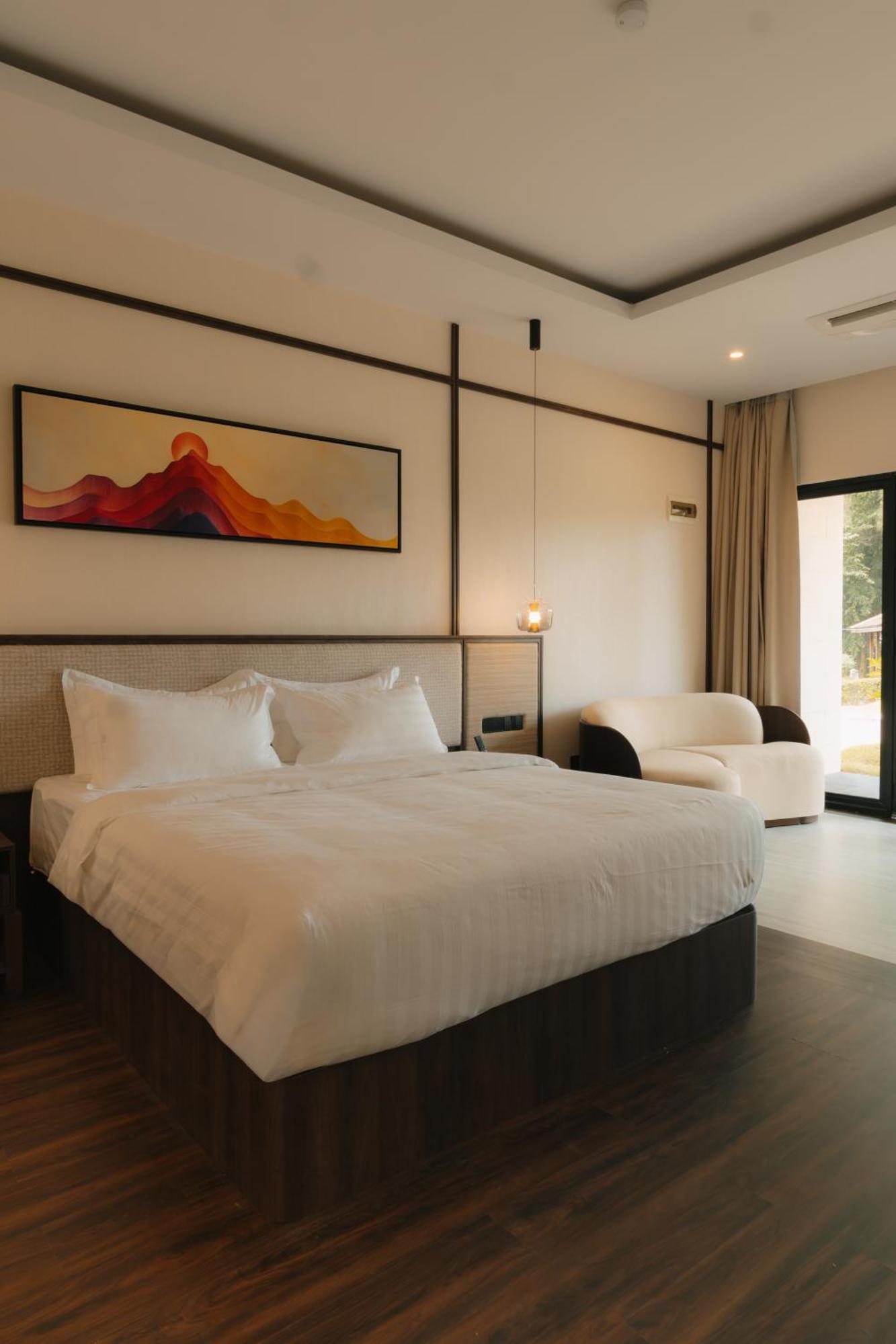 Superior King Room