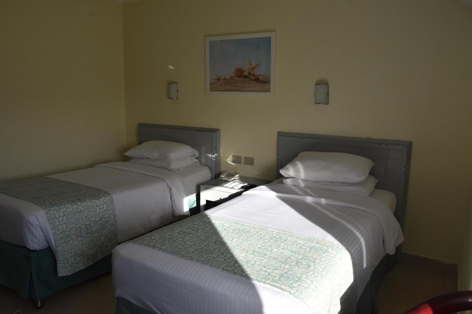 Comfort Room,1742684402:JPEG