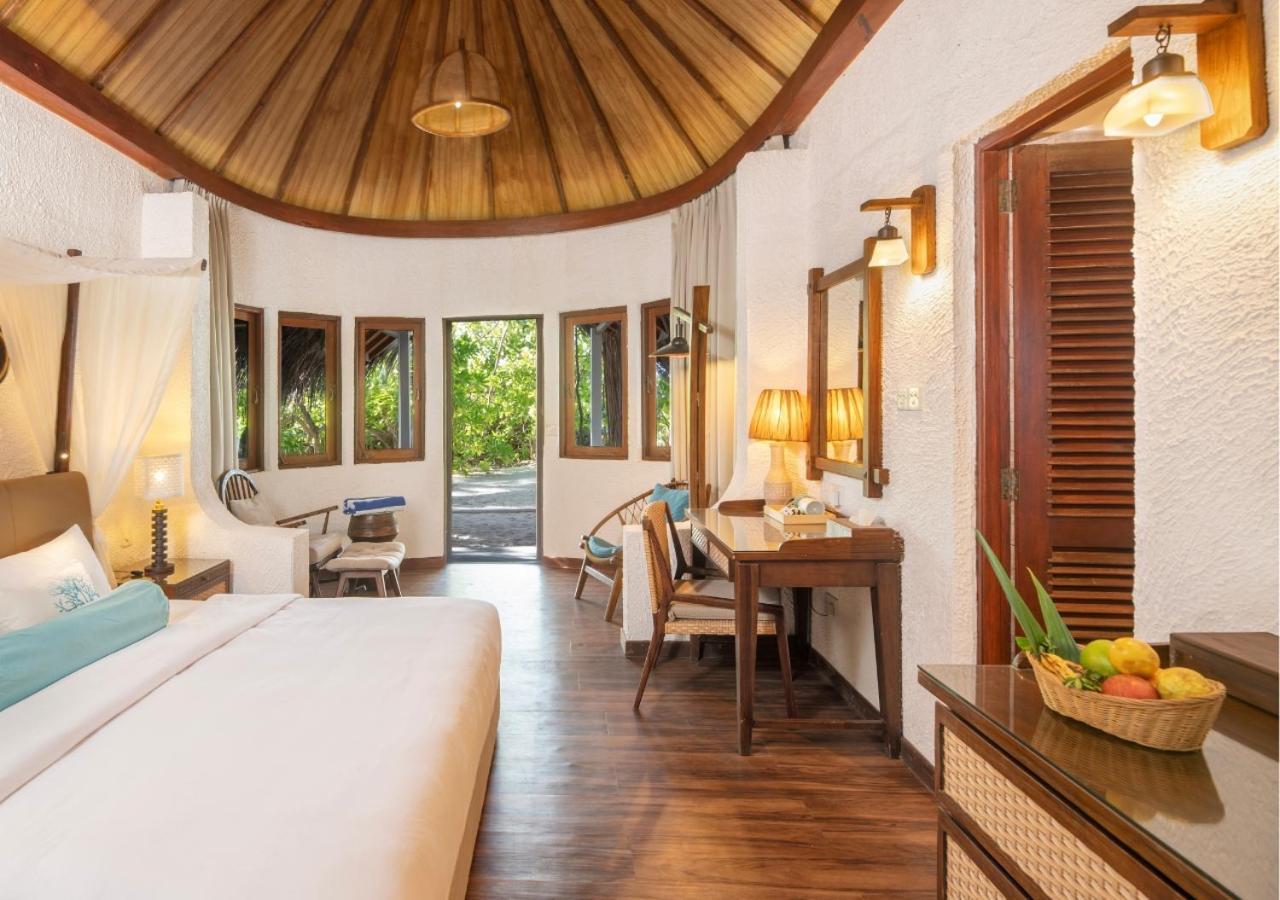 Deluxe Beach Bungalow