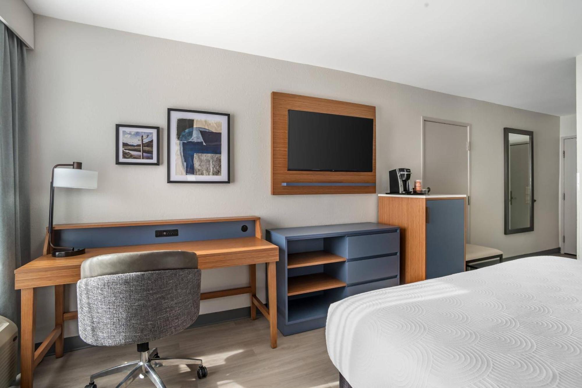 King Room - Disability Access/Non-Smoking