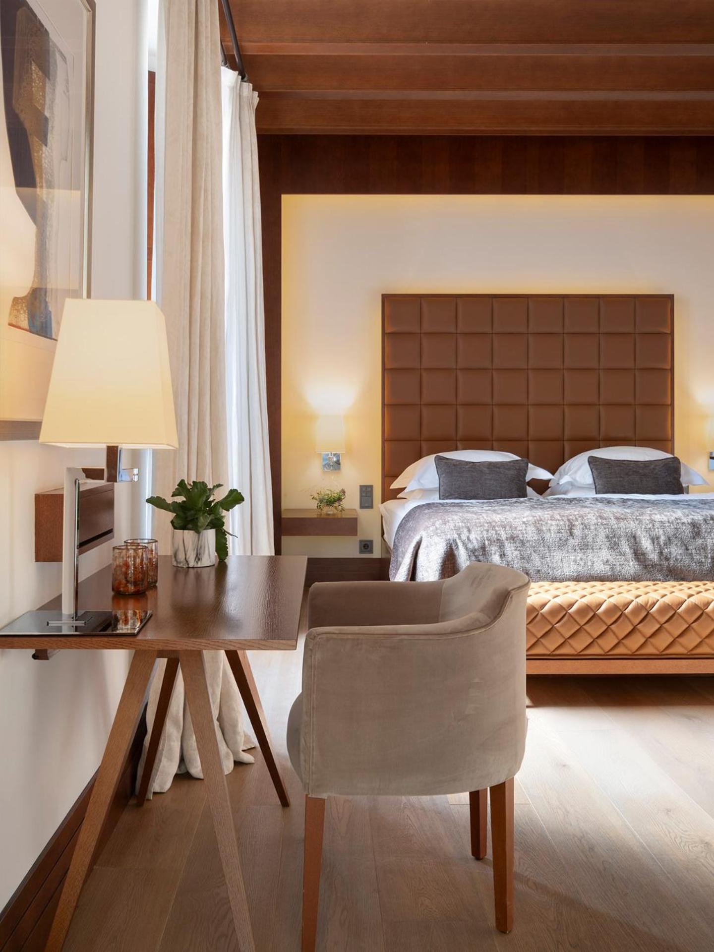 Double Room,1742827140:JPEG