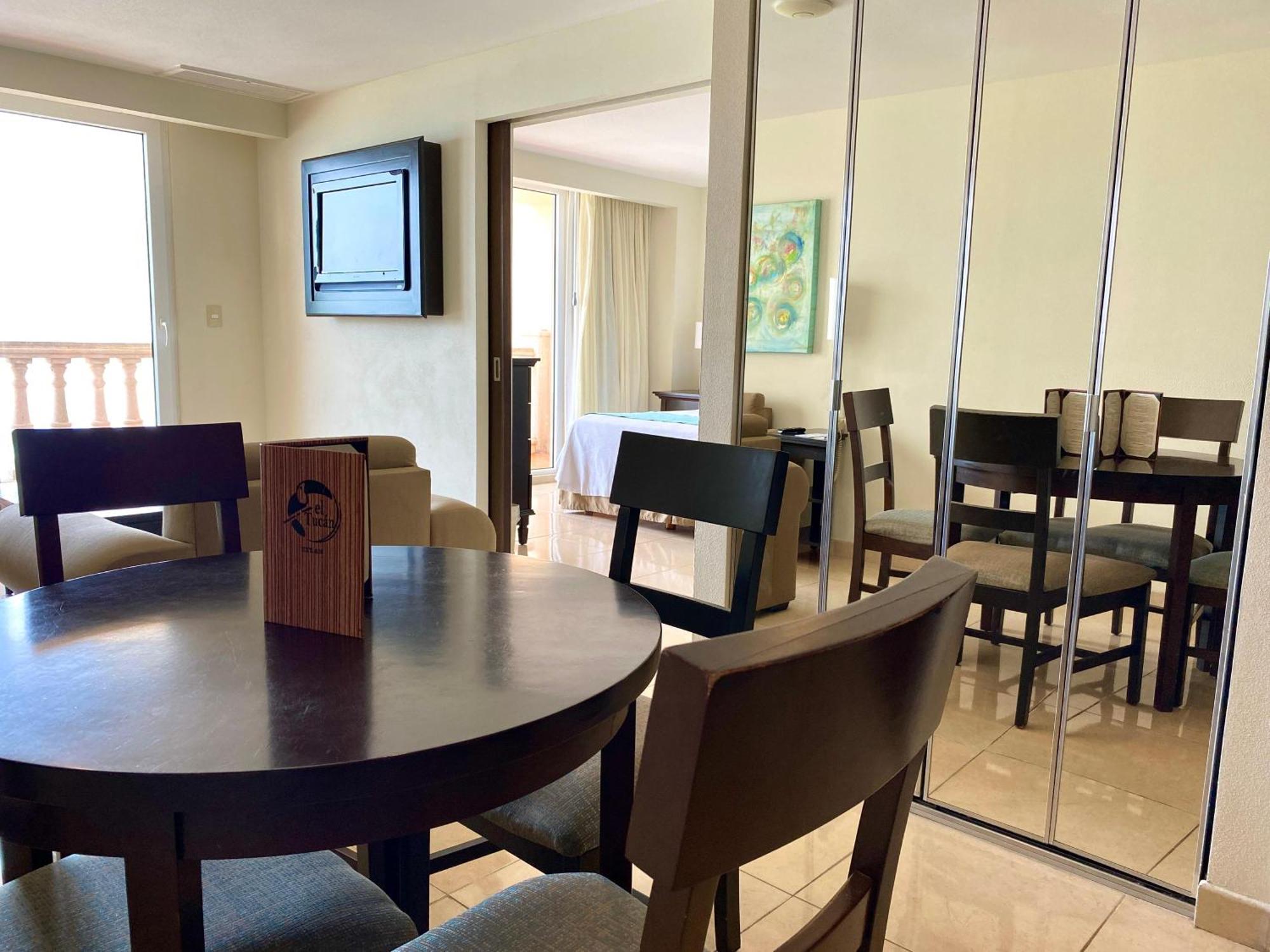 Queen Suite Sea View
